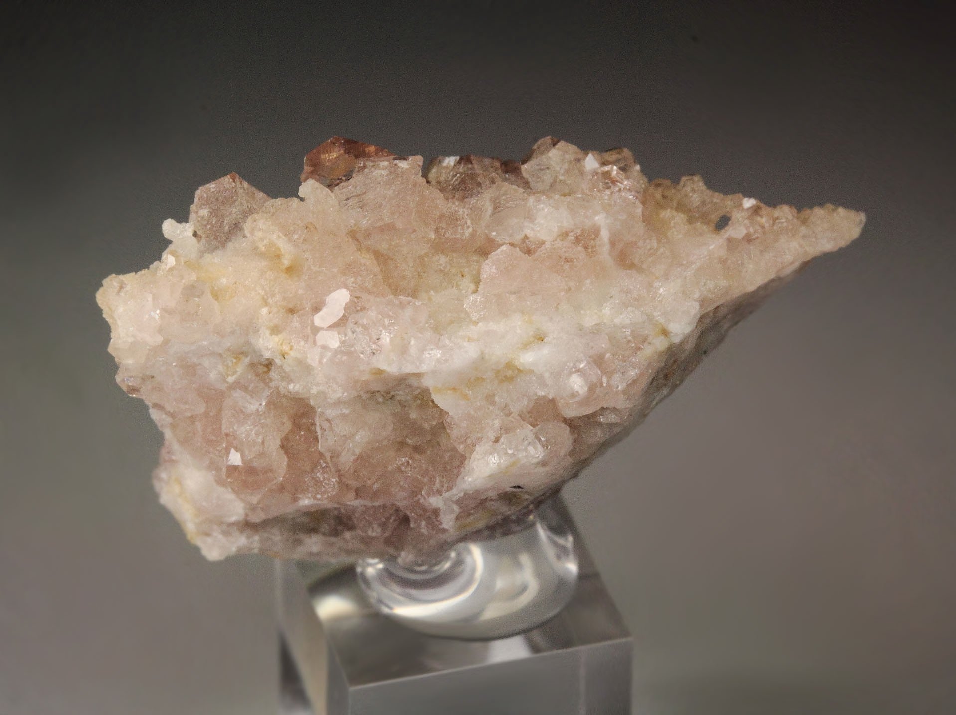 gem PINK GARNET var. GROSSULAR