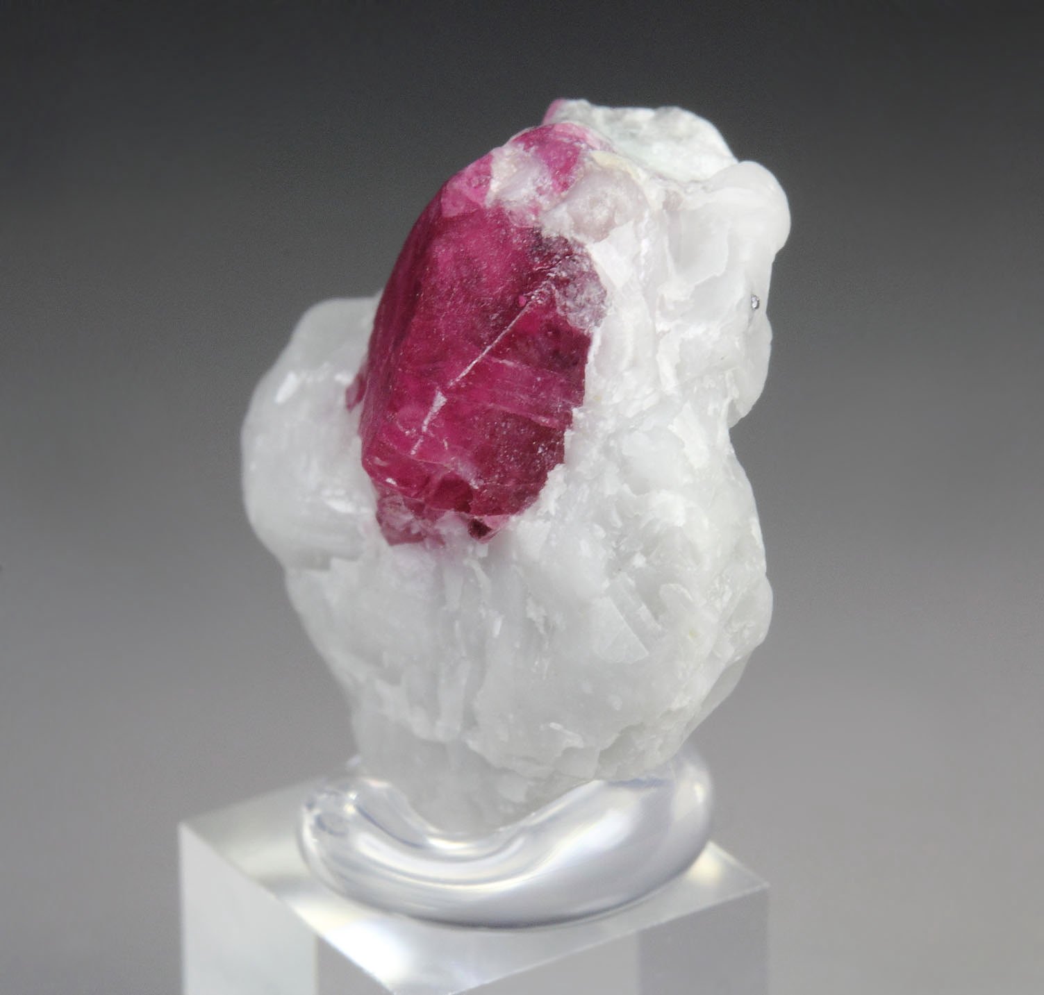 CORUNDUM var. RUBY