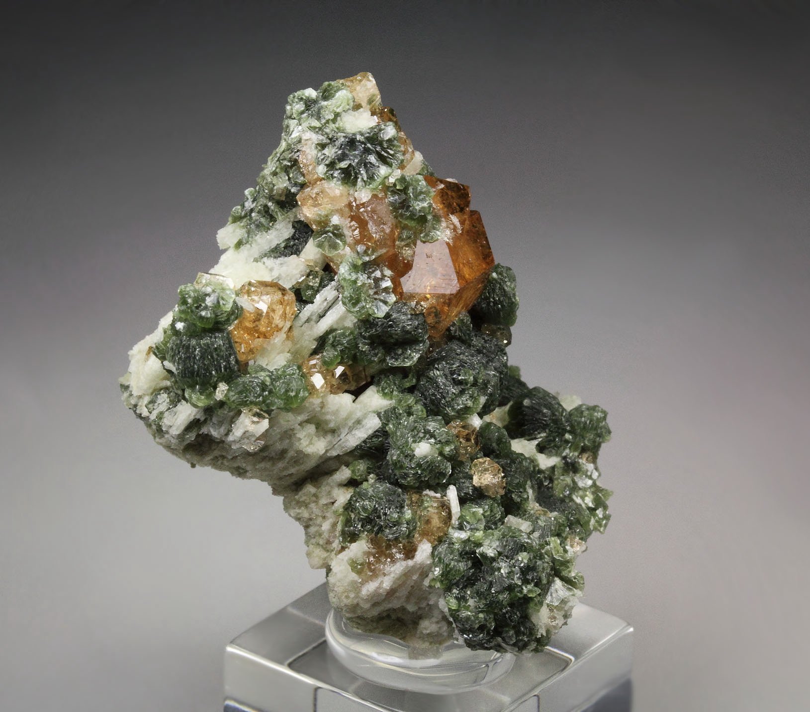 gem GARNET var. GROSSULAR, CLINOCHLORE, DIOPSIDE