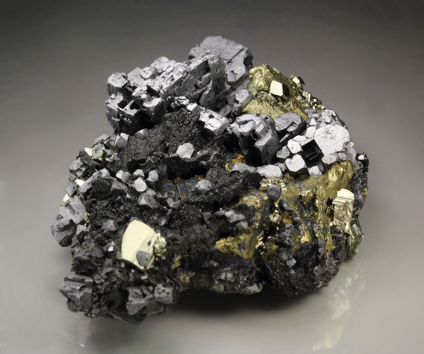 skeletal GALENA, CHALCOPYRITE, SPHALERITE, PYRITE