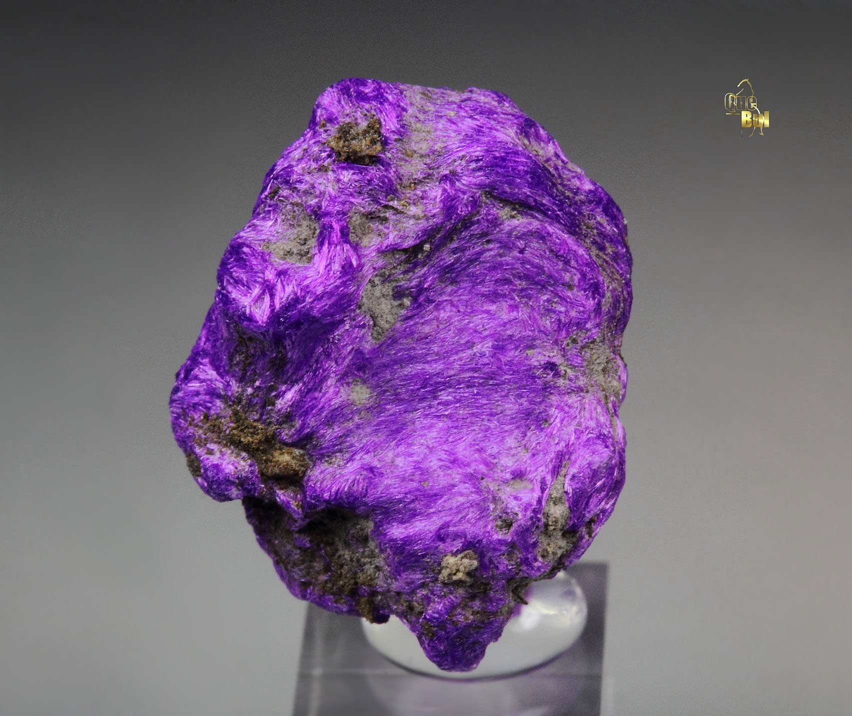 crystallized SUGILITE