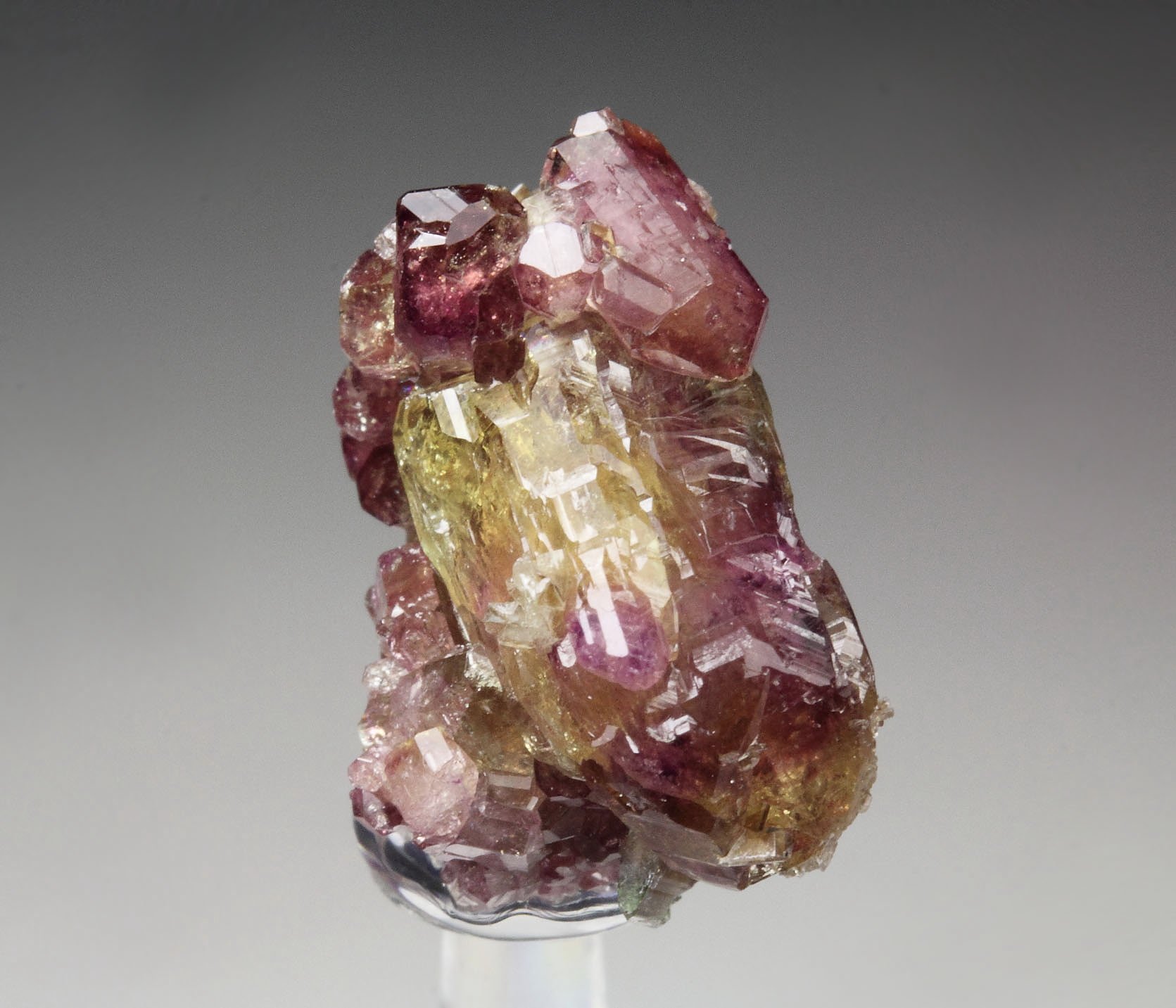 gem bi-terminated VESUVIANITE bi-color