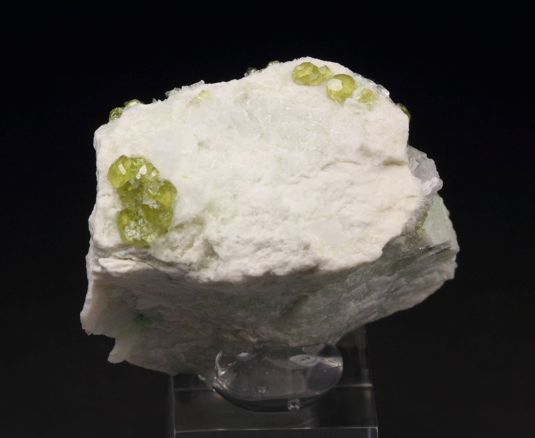 gem GARNET var. ANDRADITE var. TOPAZOLITE