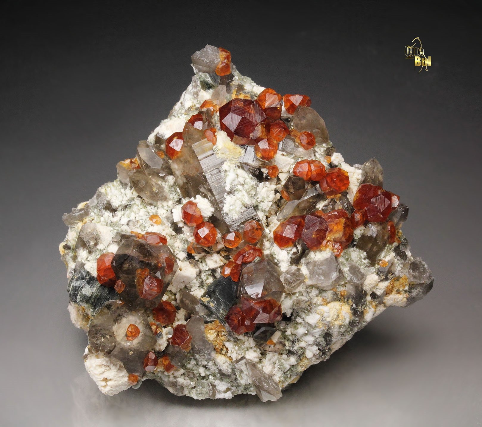 gem GARNET var. SPESSARTINE, QUARTZ var. SMOKY