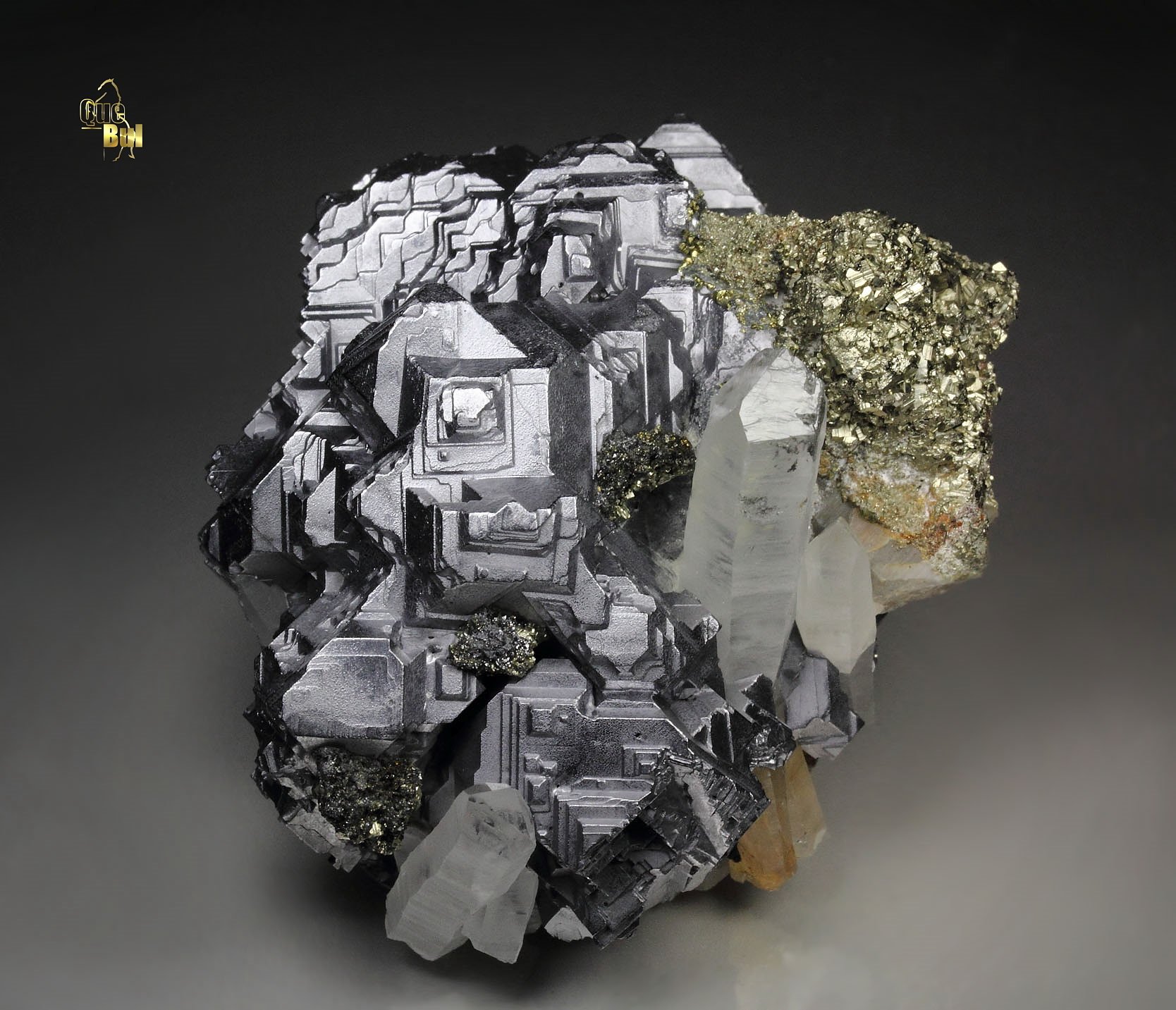 GALENA - SPINEL LAW TWIN, PYRITE, QUARTZ