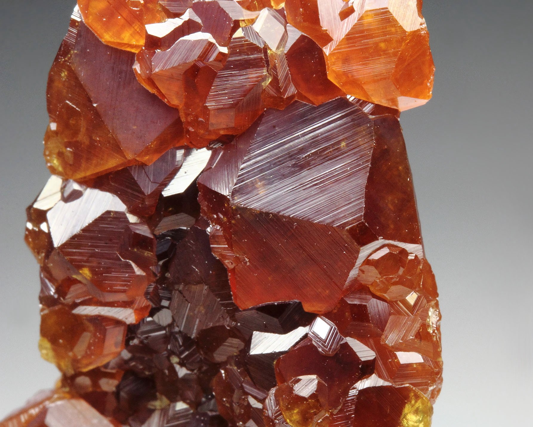 gem GARNET var. SPESSARTINE