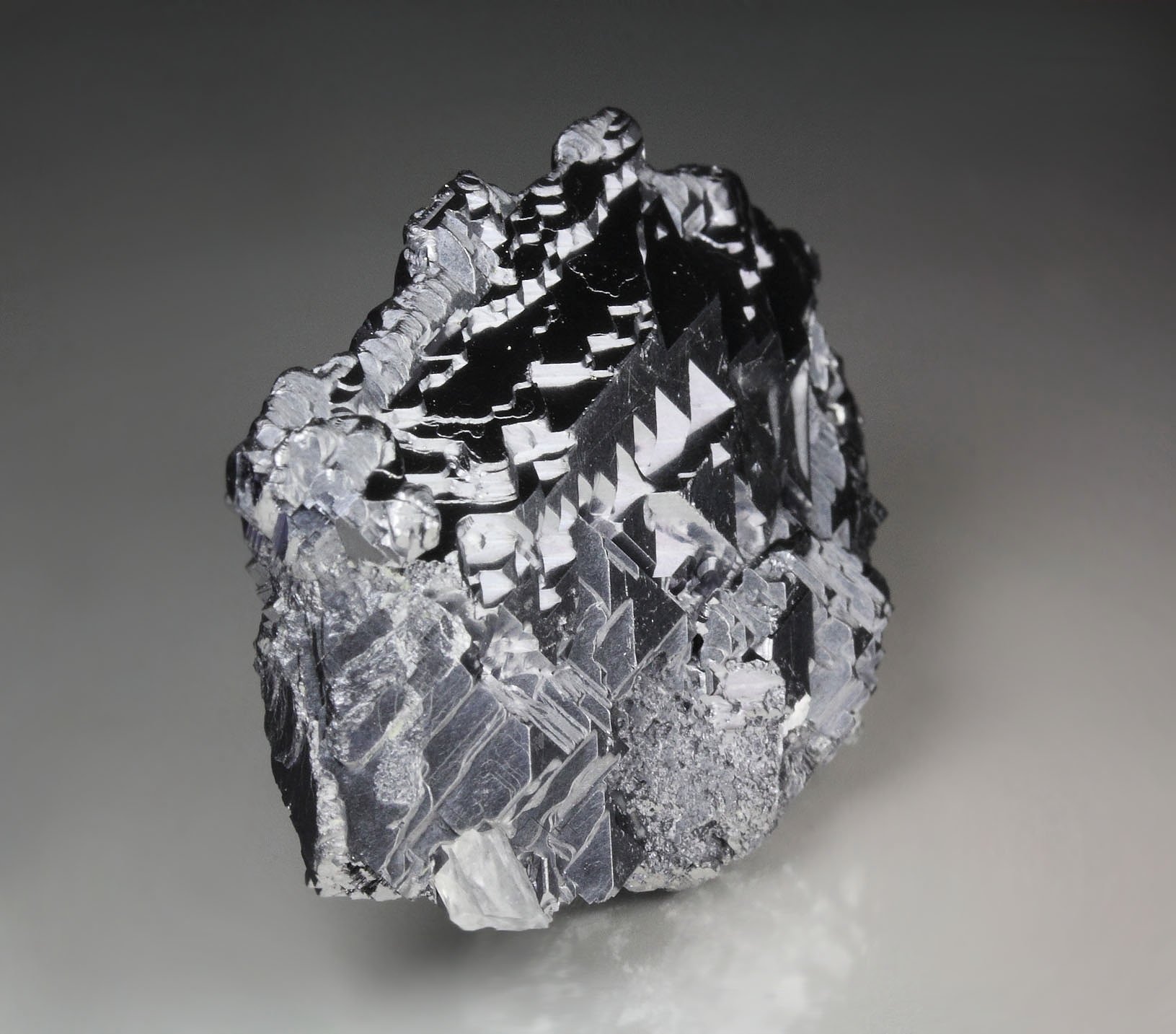 GALENA - SPINEL LAW TWIN, QUARTZ