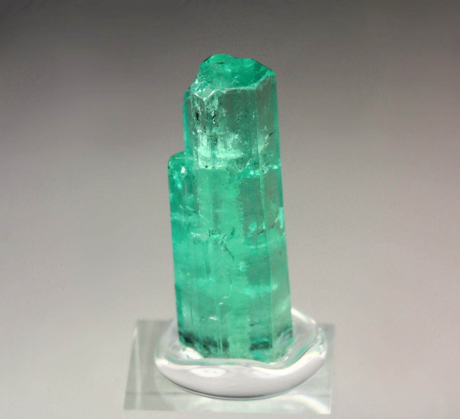 gem BERYL var. EMERALD