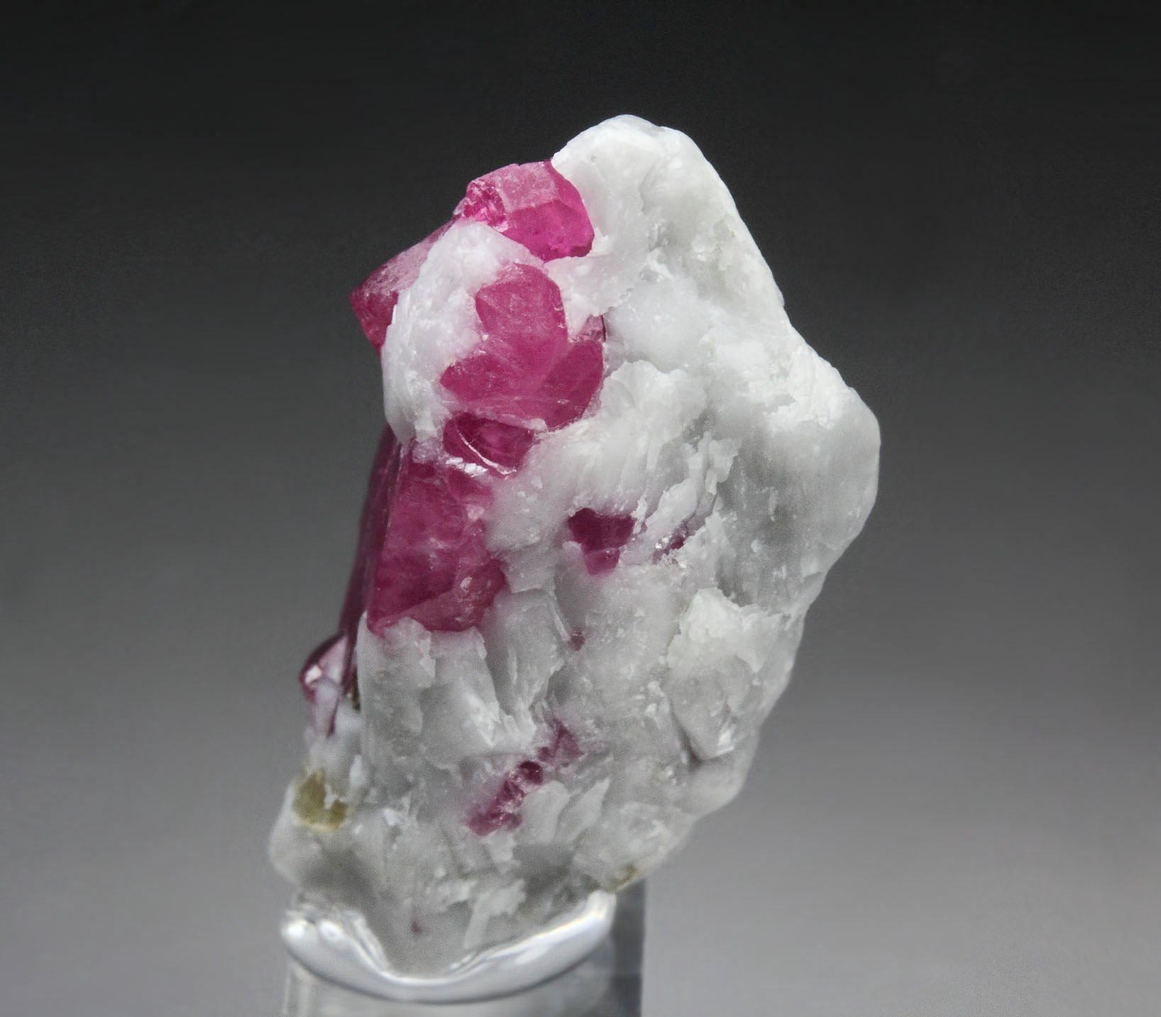 CORUNDUM var. RUBY