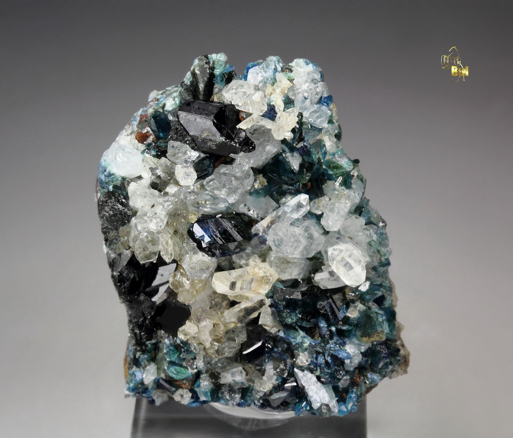 KULANITE, LAZULITE, QUARTZ