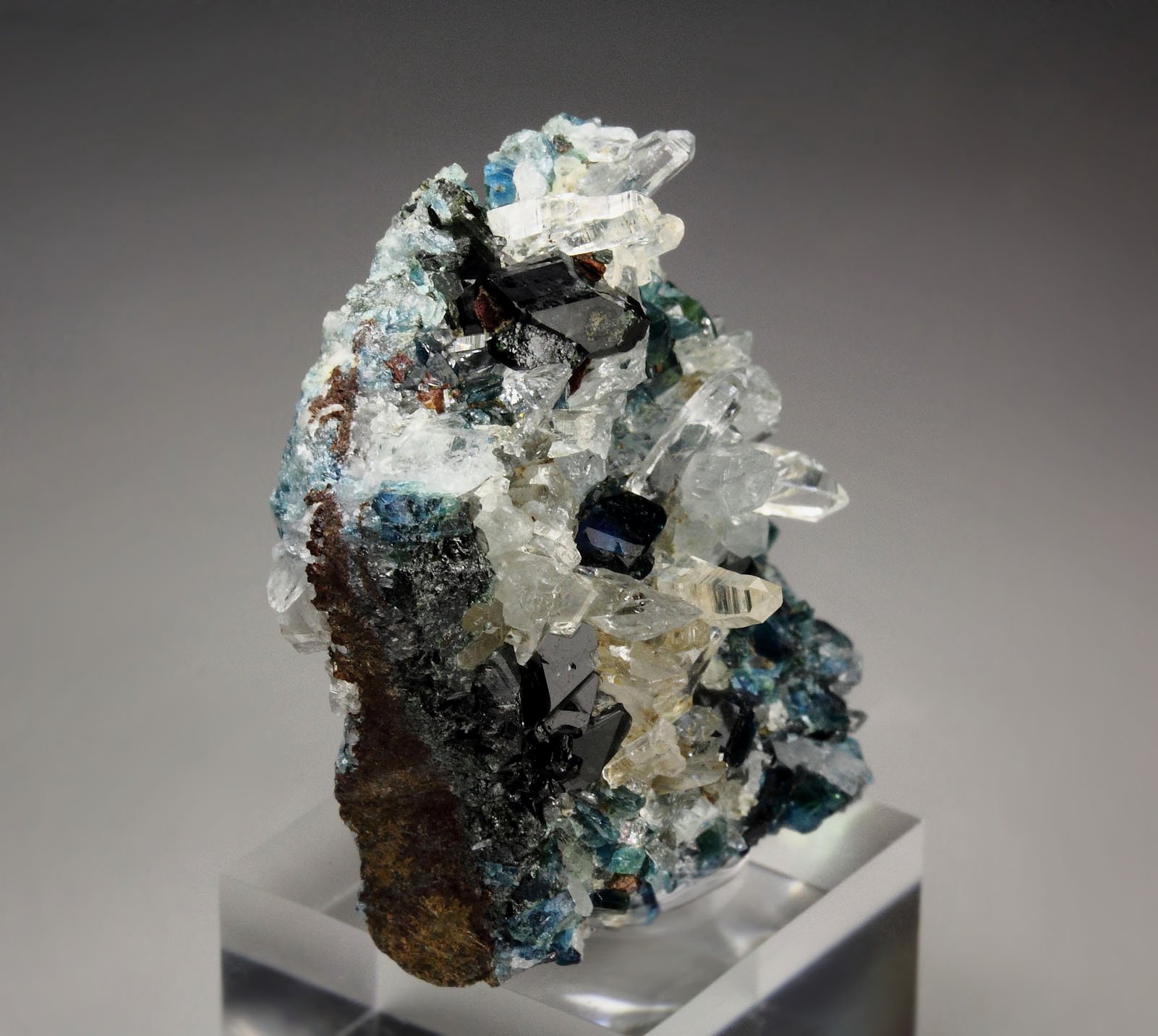 KULANITE, LAZULITE, QUARTZ