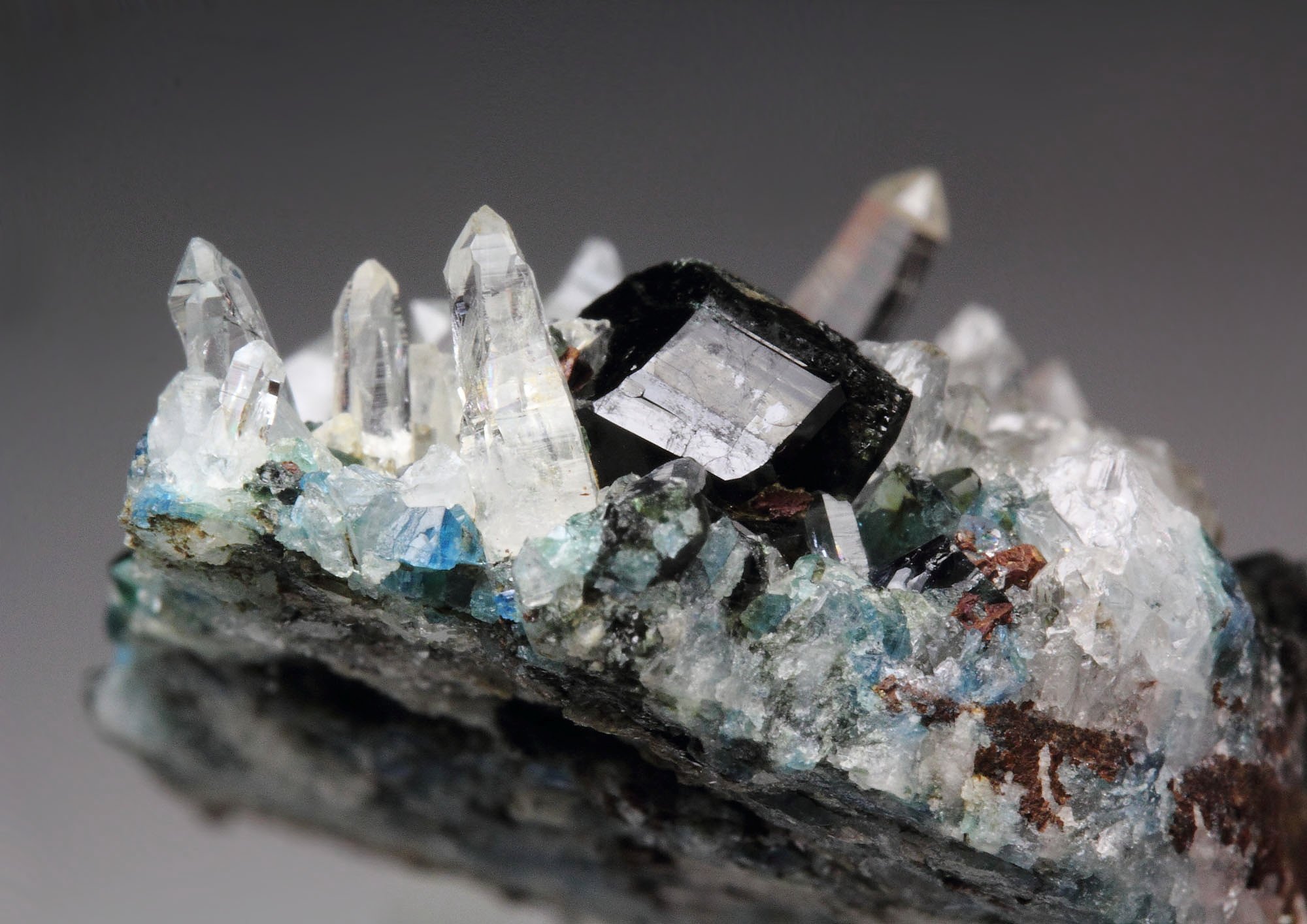 KULANITE, LAZULITE, QUARTZ