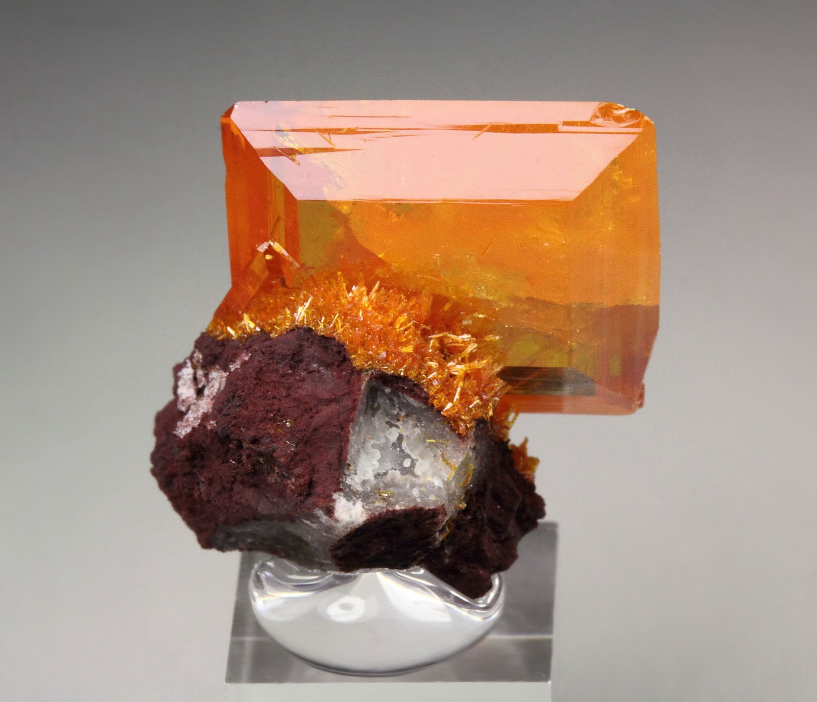 WULFENITE