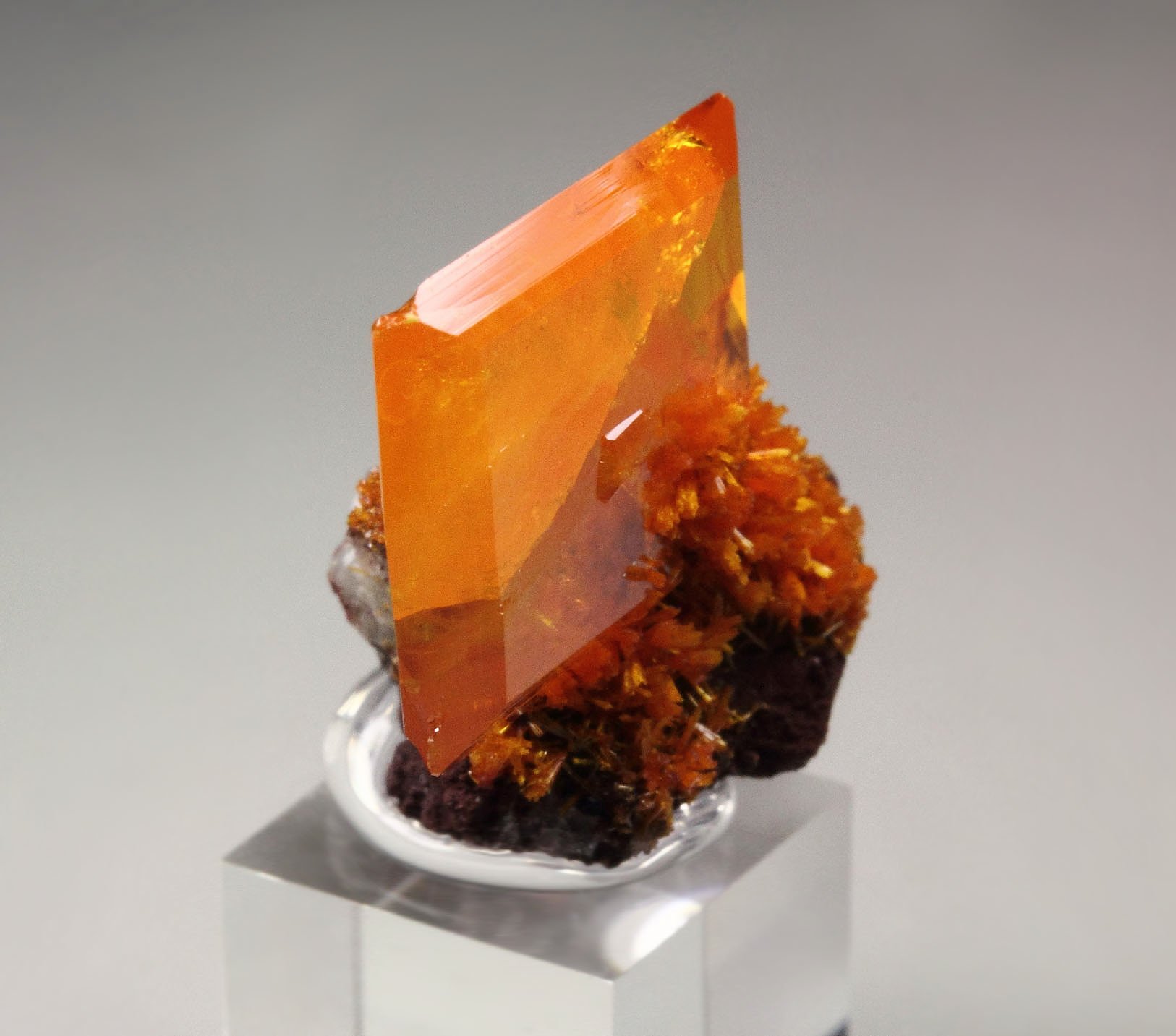 WULFENITE