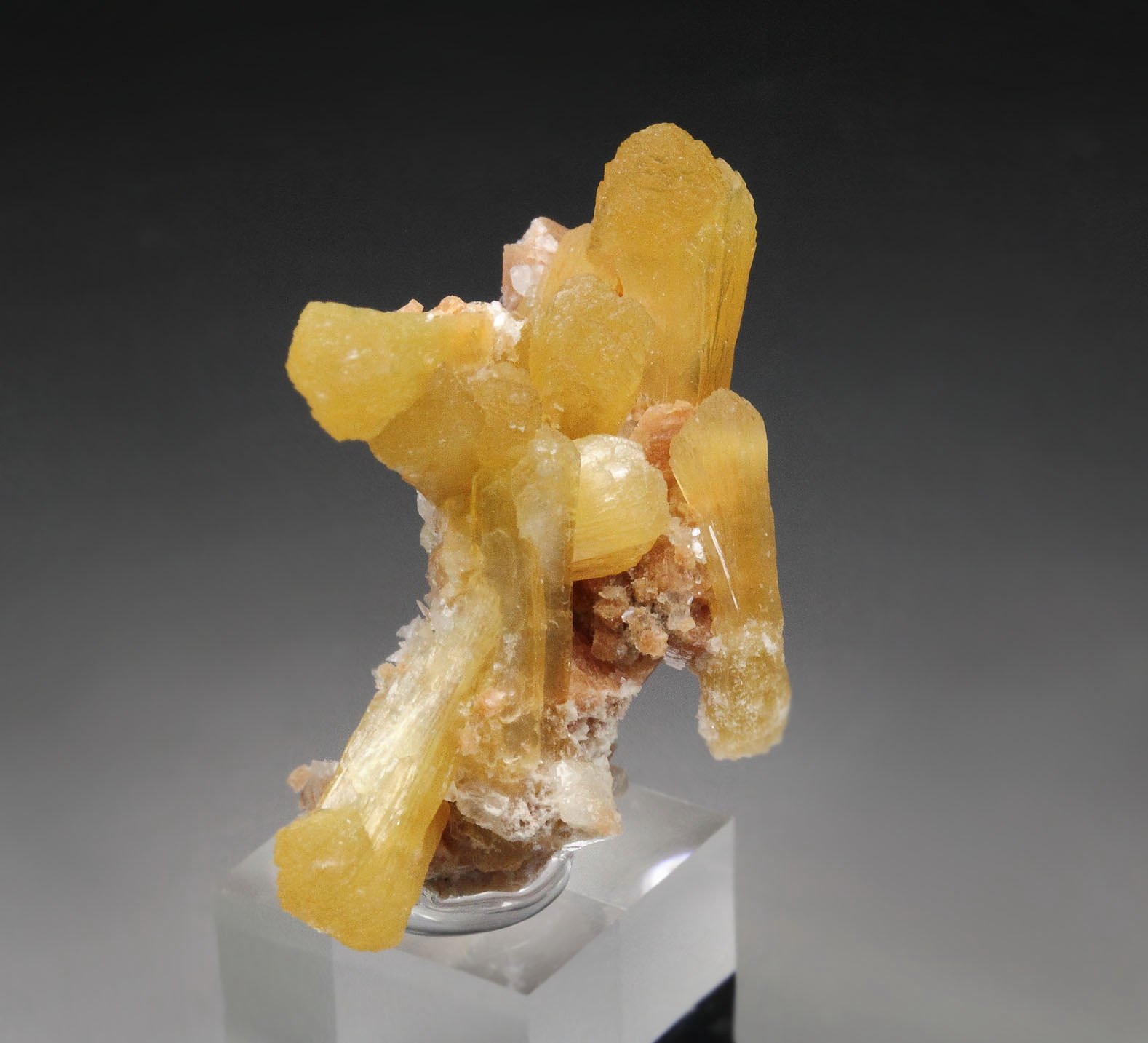 STILBITE, CHABAZITE, HEULANDITE