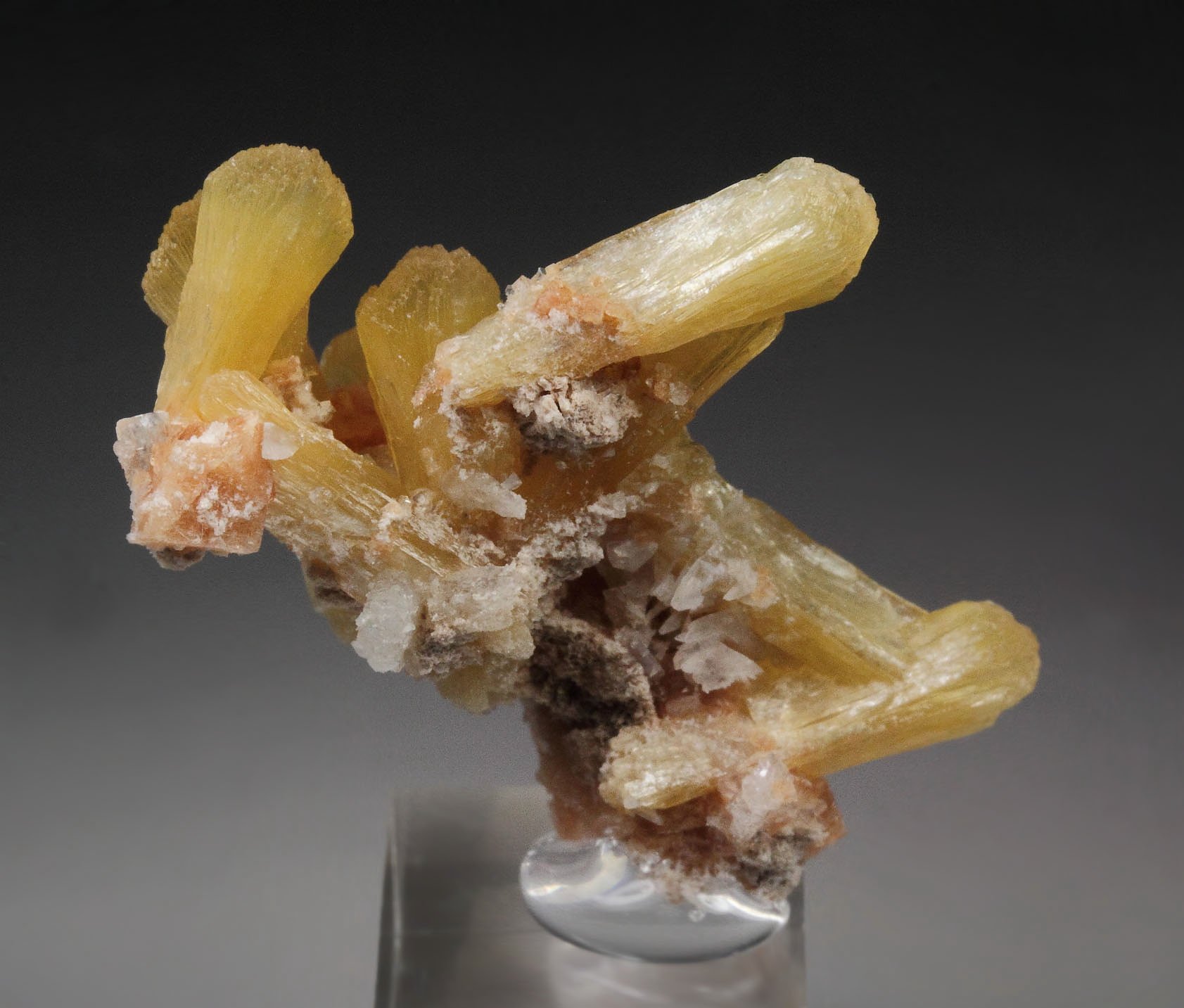 STILBITE, CHABAZITE, HEULANDITE