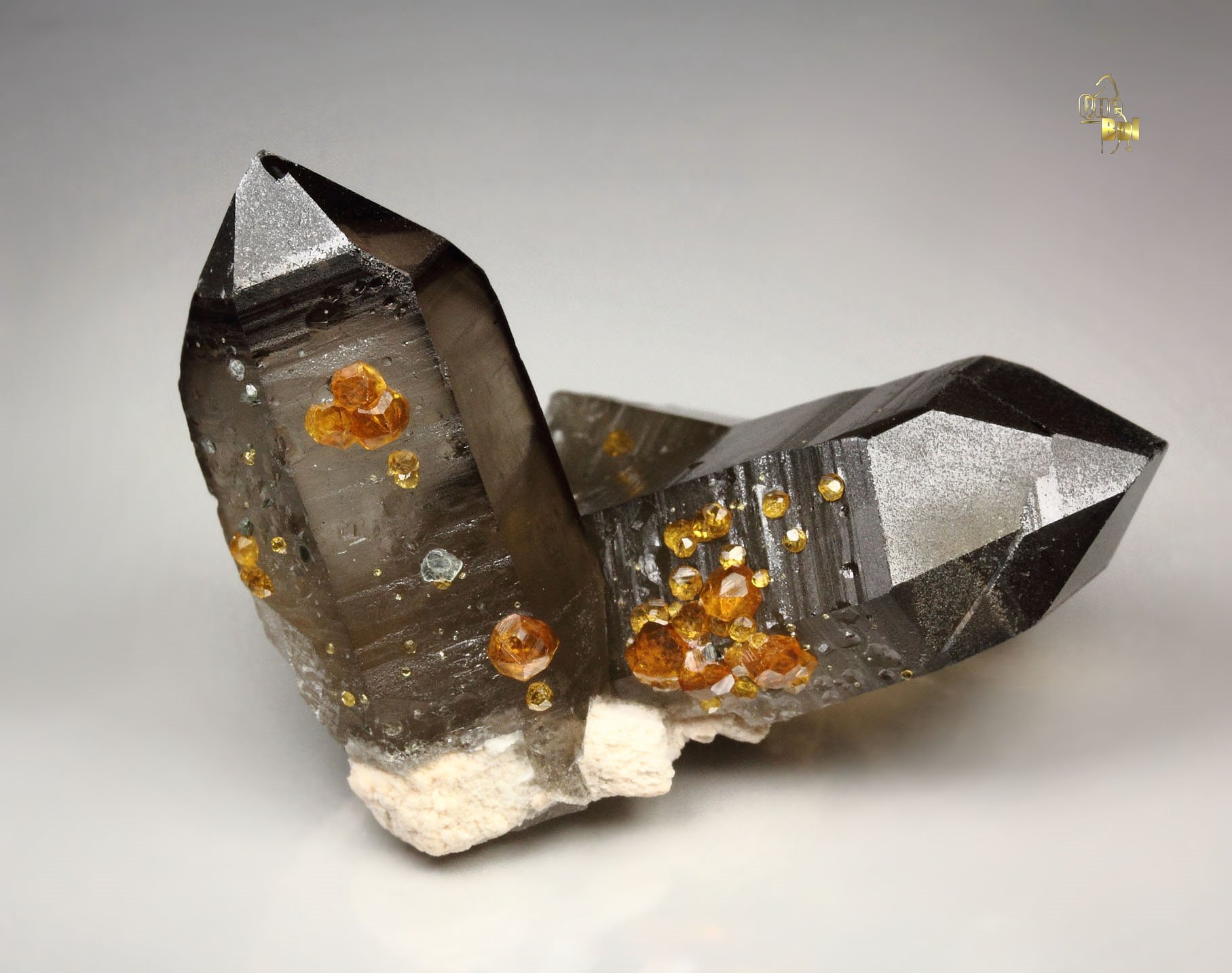 gem GARNET var. SPESSARTINE, QUARTZ var. SMOKY