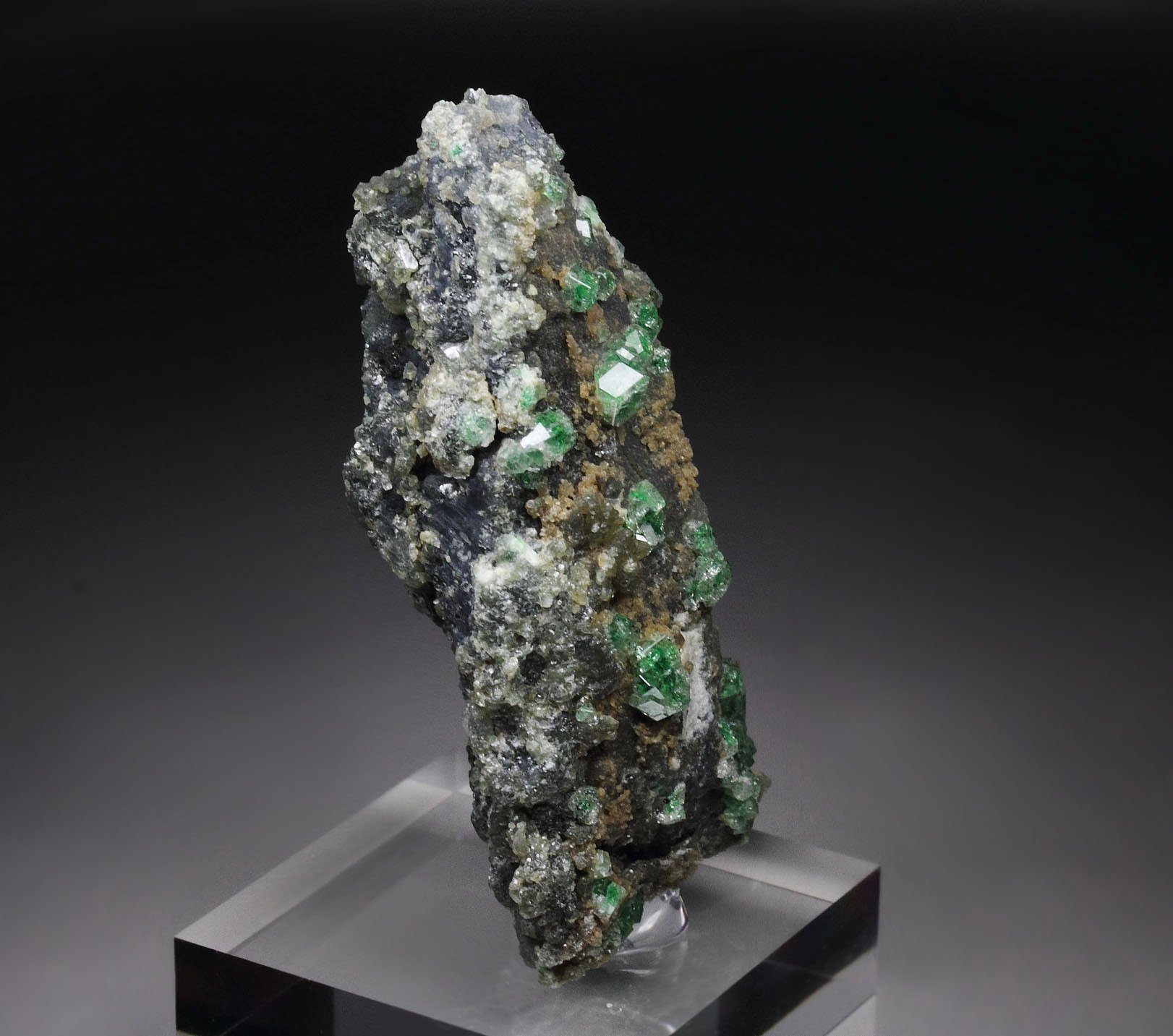 gem GARNET var. GROSSULAR with GREEN CHROMIAN PHANTOMS, CLINOCHLORE