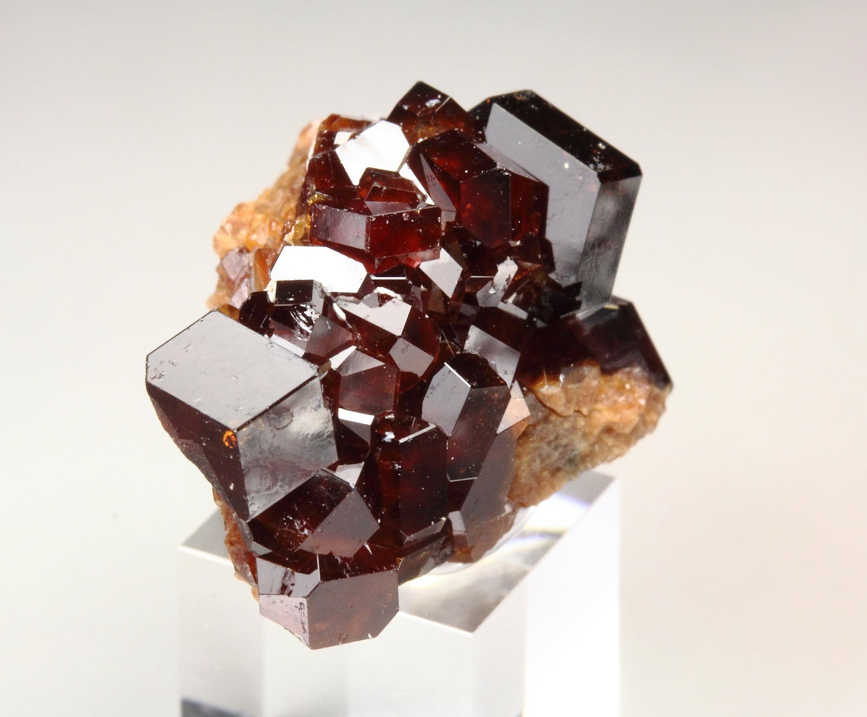 GARNET var. HESSONITE