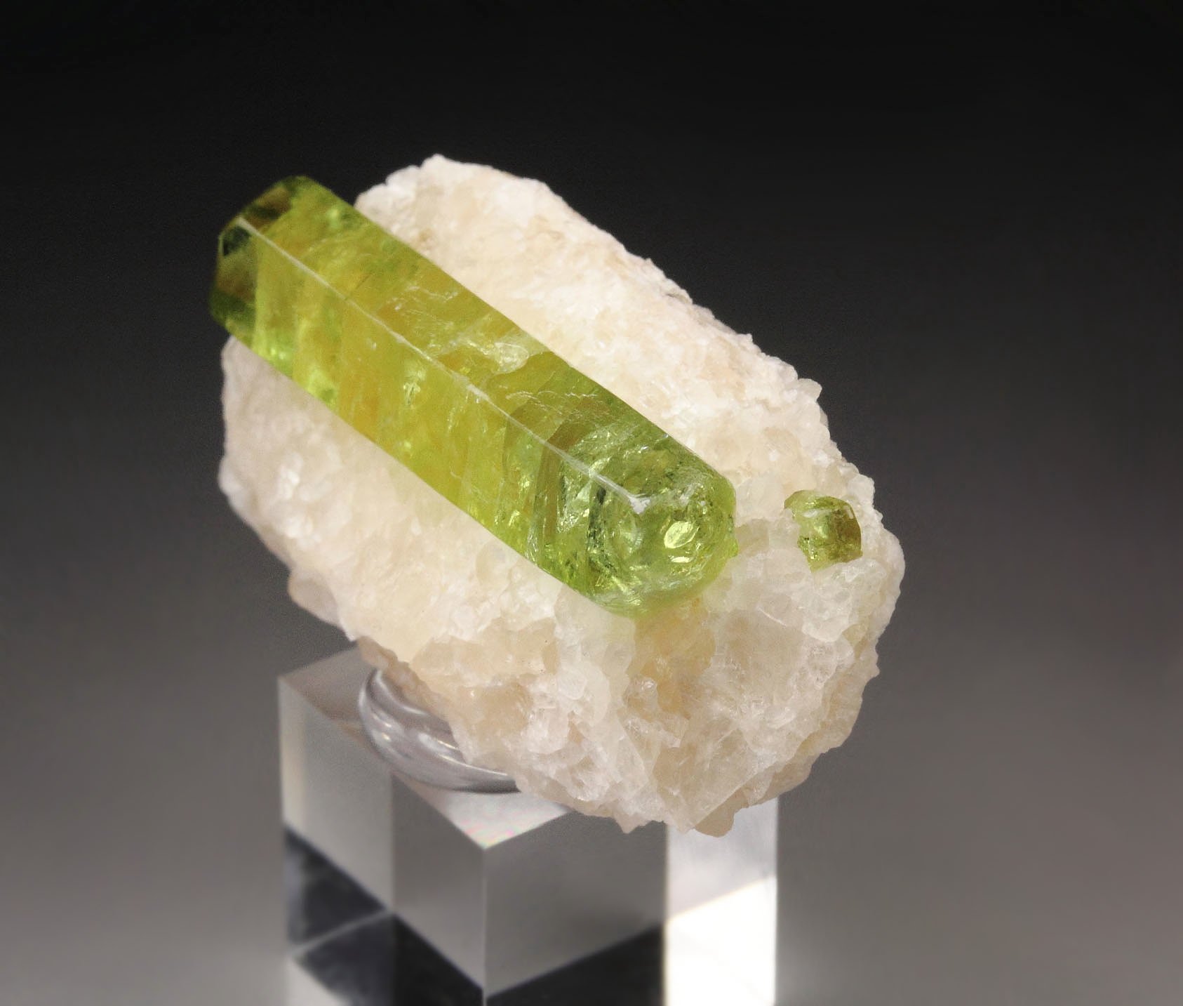 gem FLUORAPATITE bi-terminated