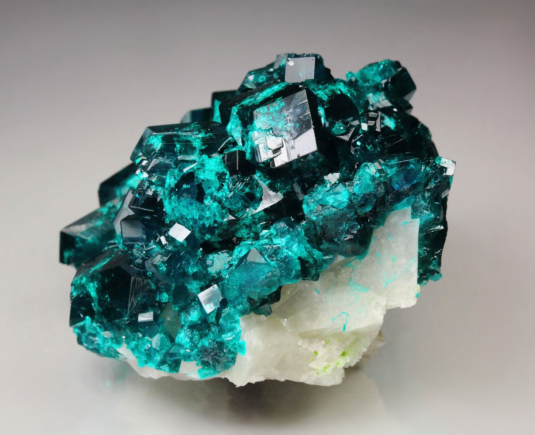 gemmy DIOPTASE, CALCITE