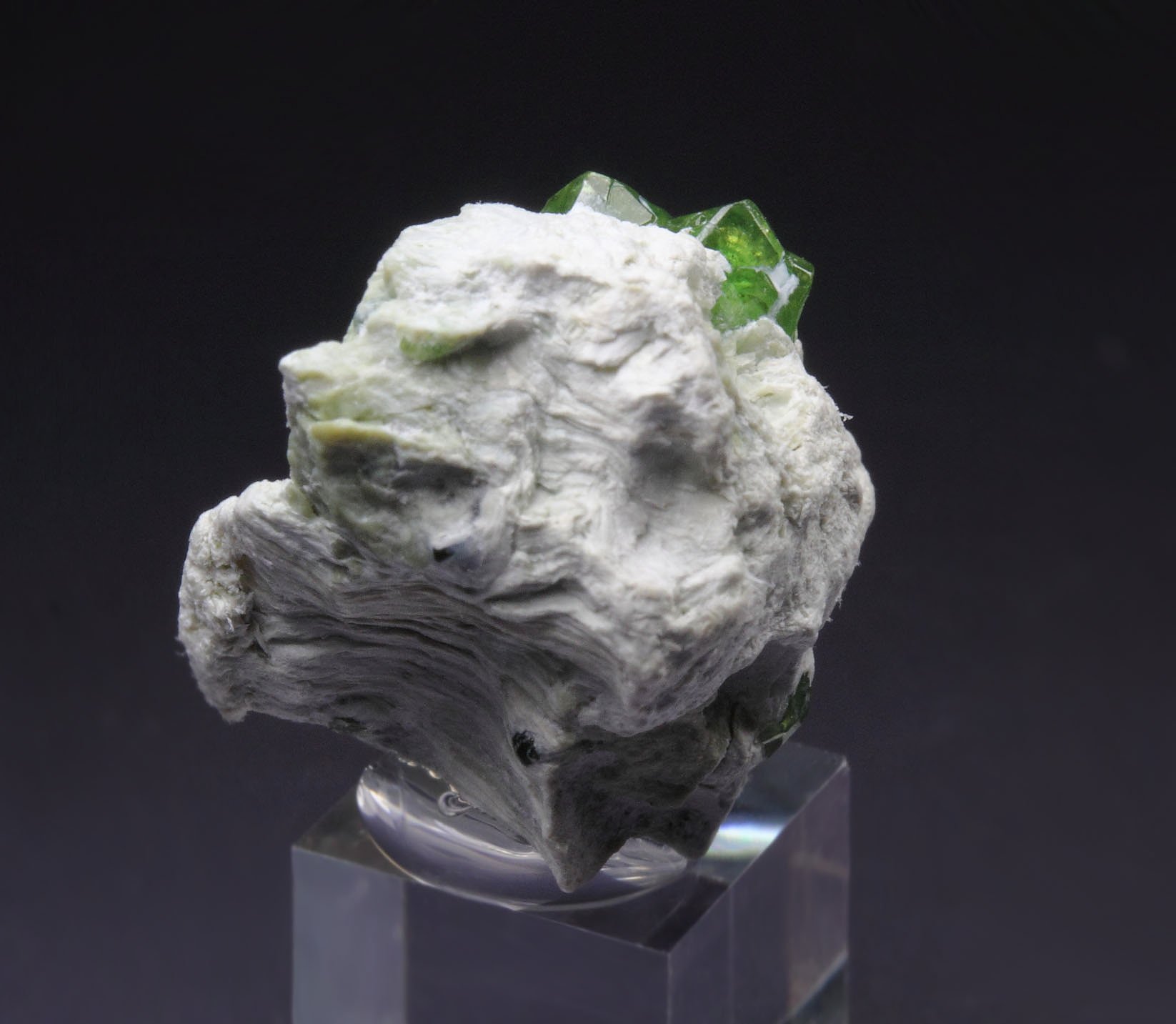 gem GARNET var. ANDRADITE var. DEMANTOID