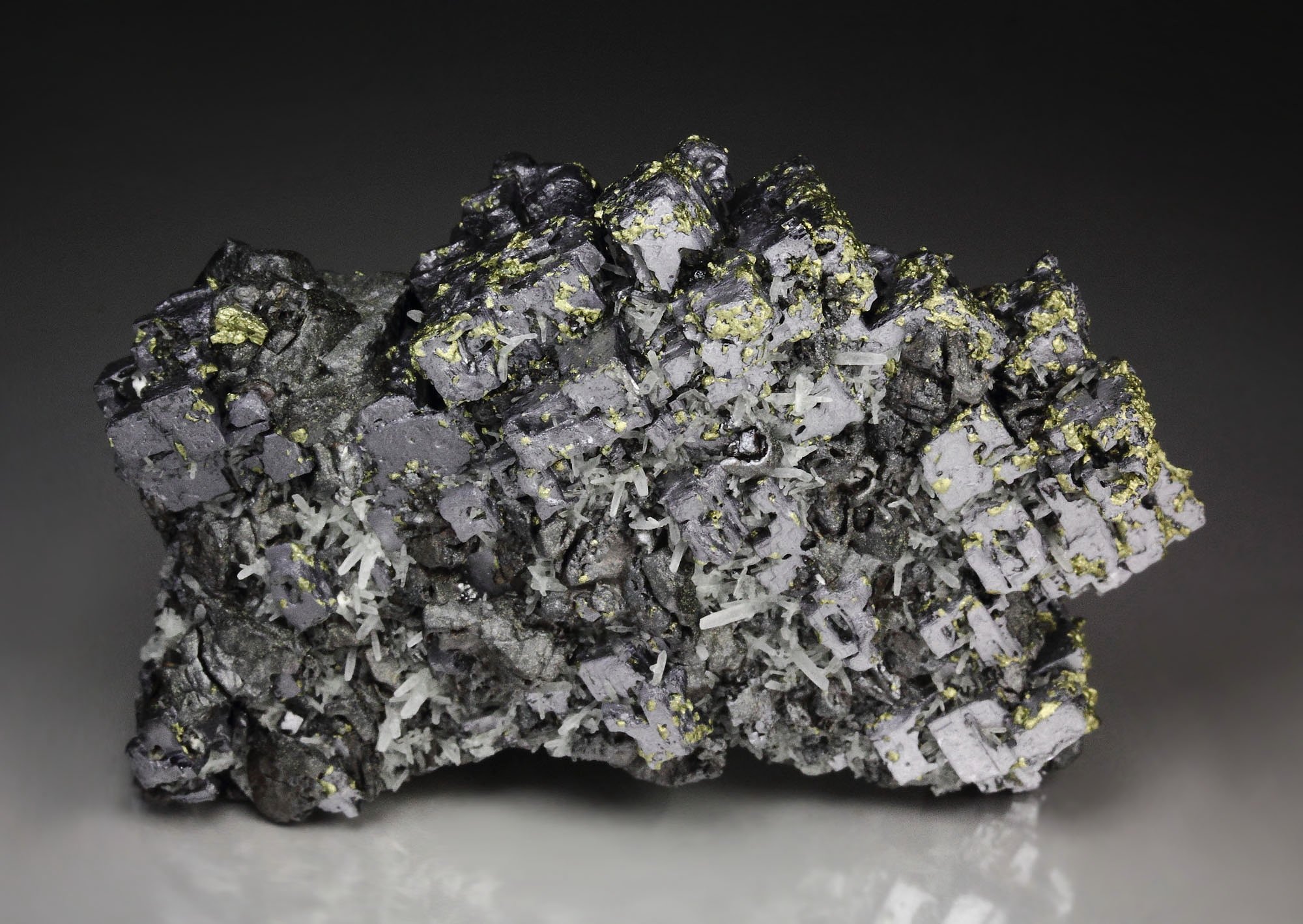 skeletal GALENA, CHALCOPYRITE, SPHALERITE 