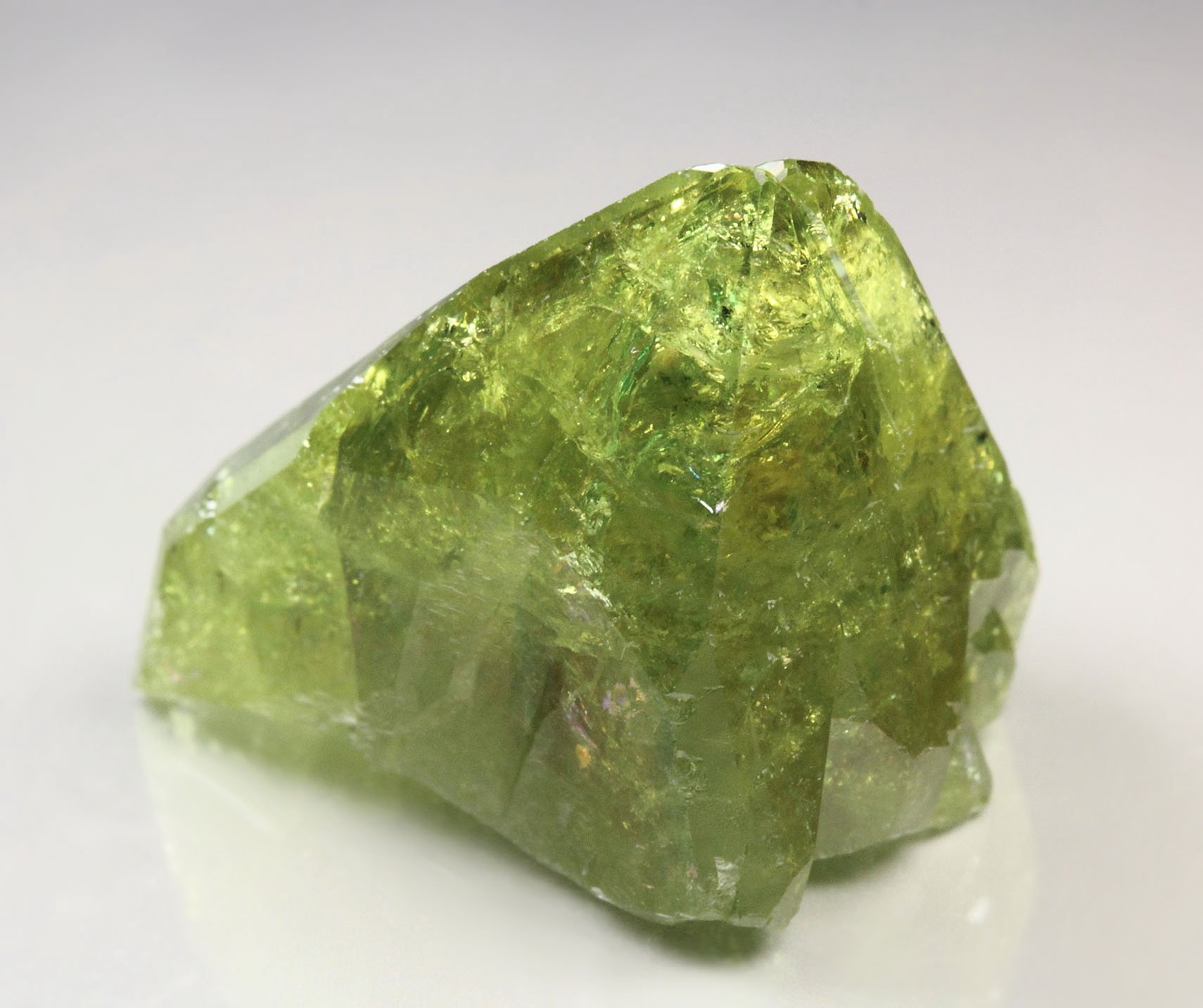 gem twinned VESUVIANITE floater