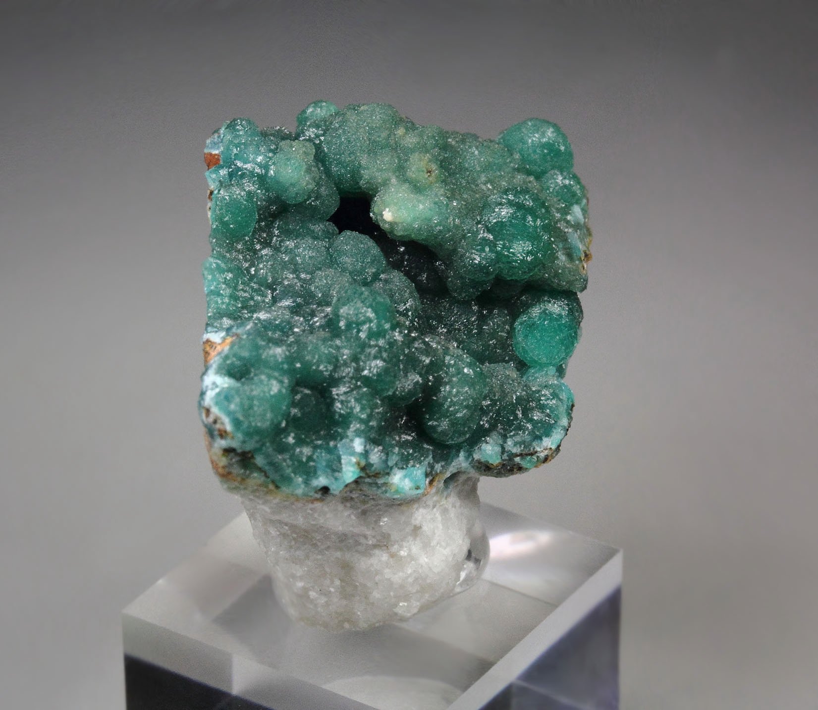 new find - ADAMITE var. CUPRIAN ADAMITE