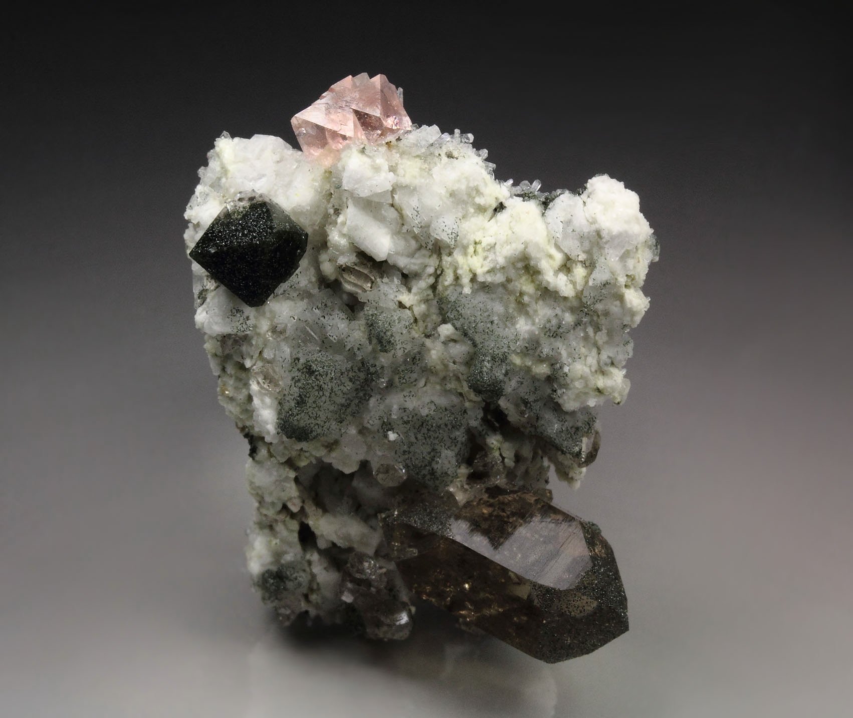 new find - pink FLUORITE, QUARTZ var. SMOKY