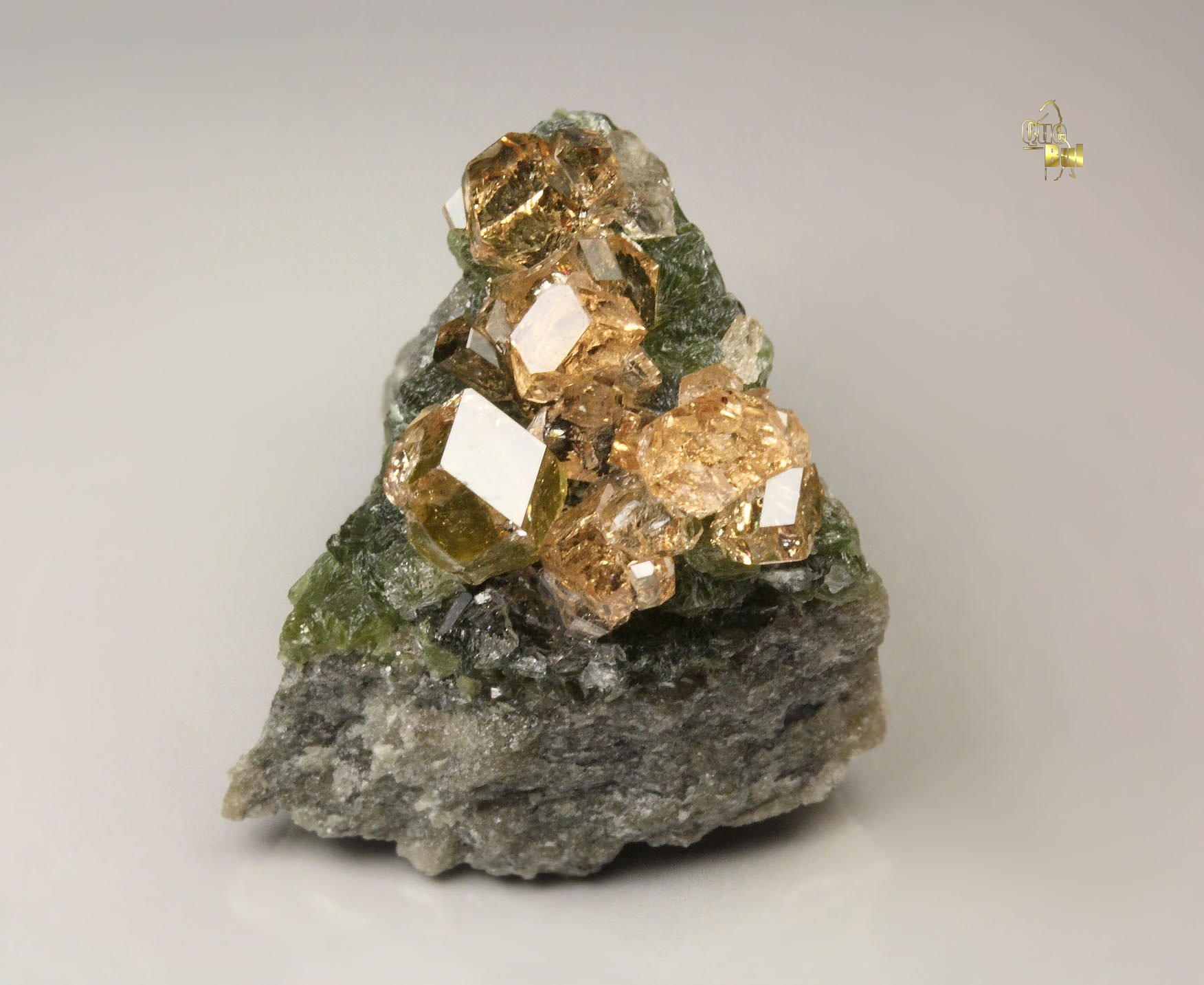 gem GARNET var. GROSSULAR, CLINOCHLORE