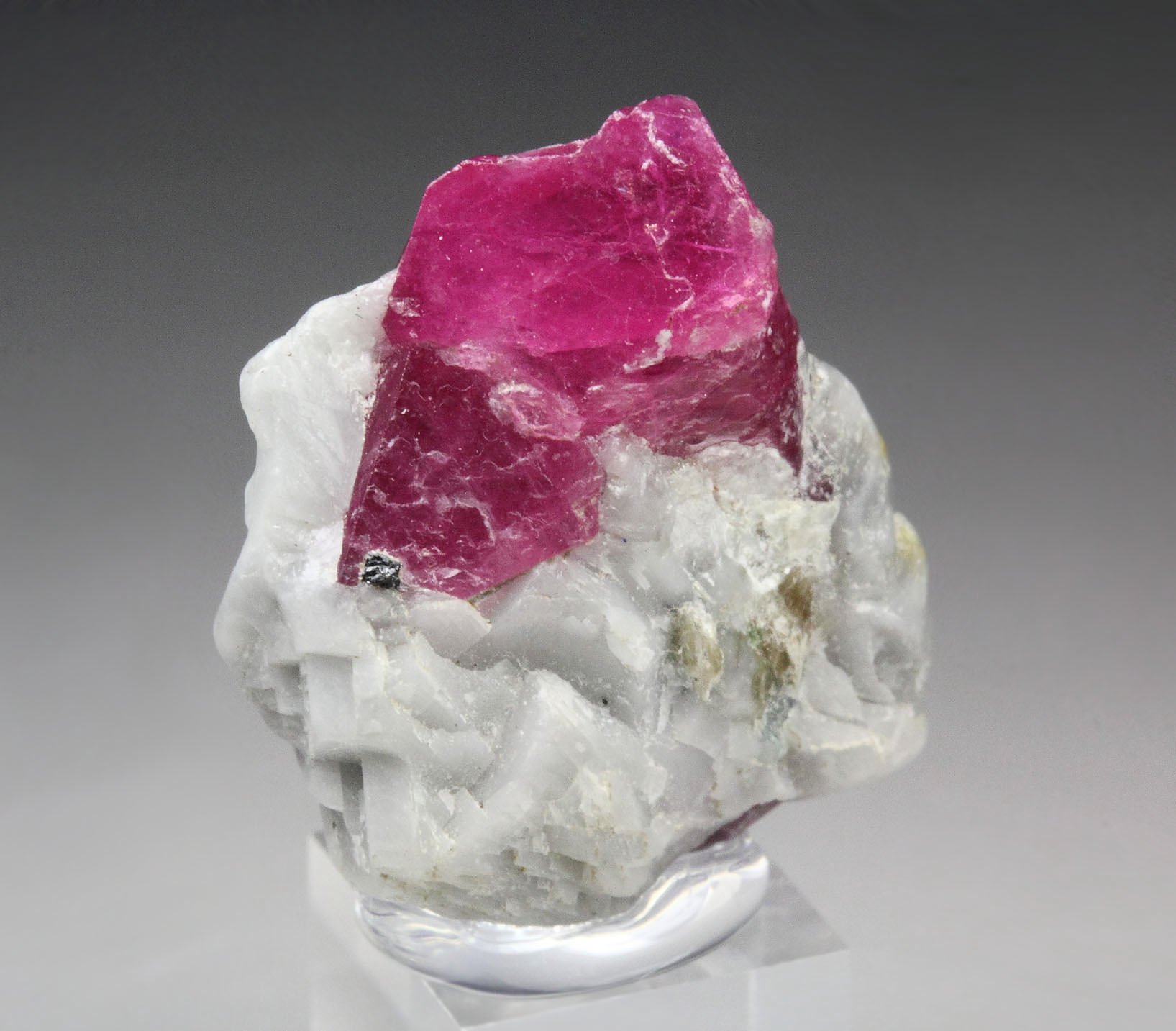 CORUNDUM var. RUBY