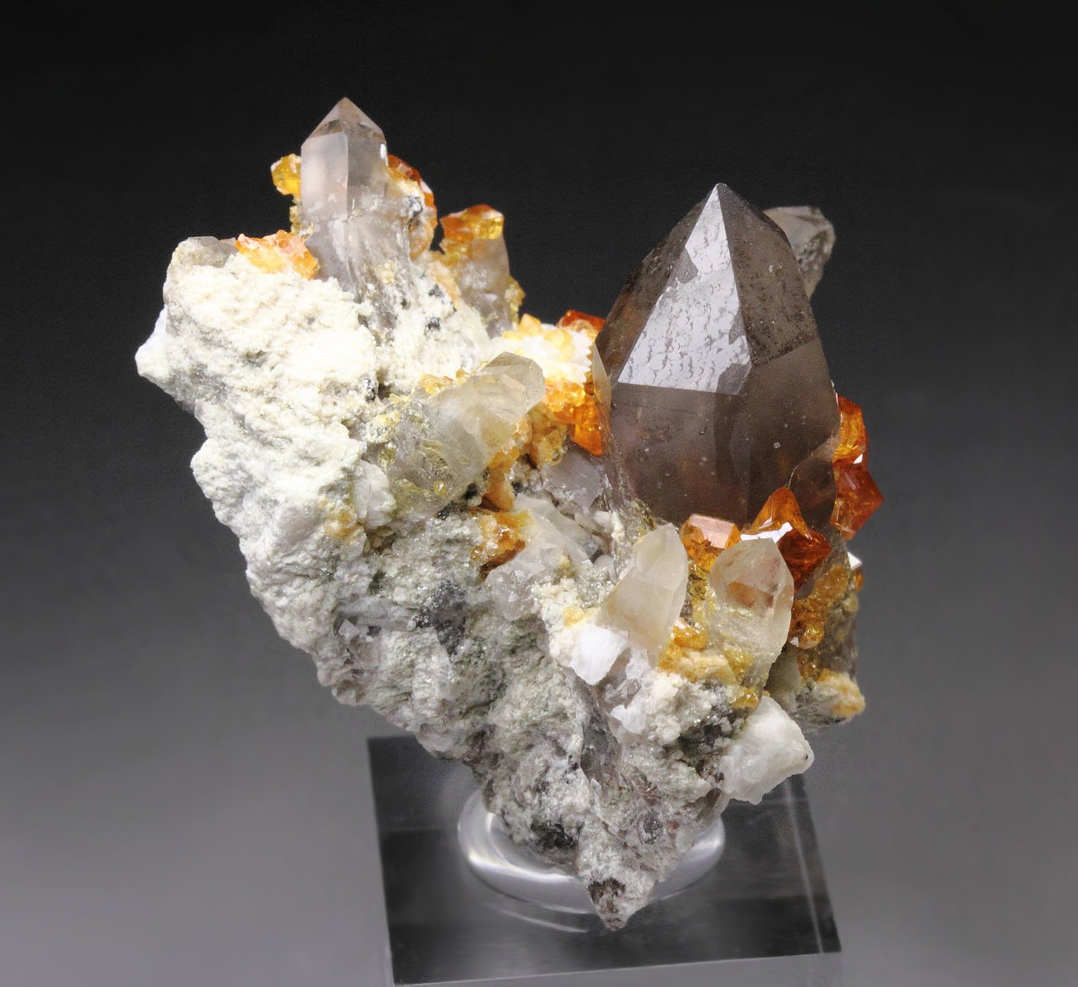 gem GARNET var. SPESSARTINE, QUARTZ var. SMOKY