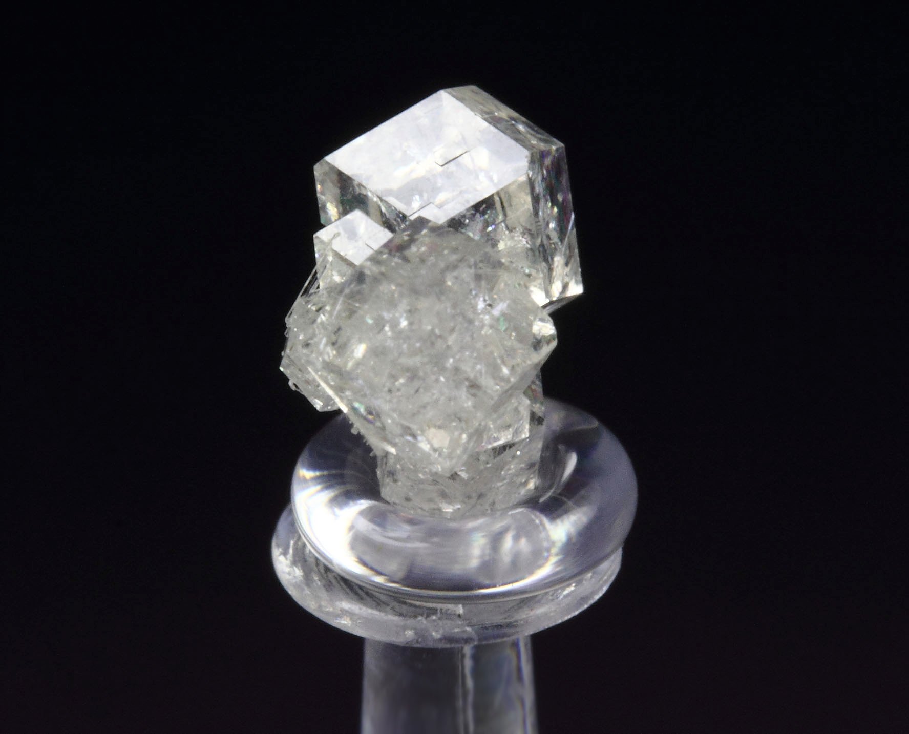 colorless gem GARNET var. GROSSULAR