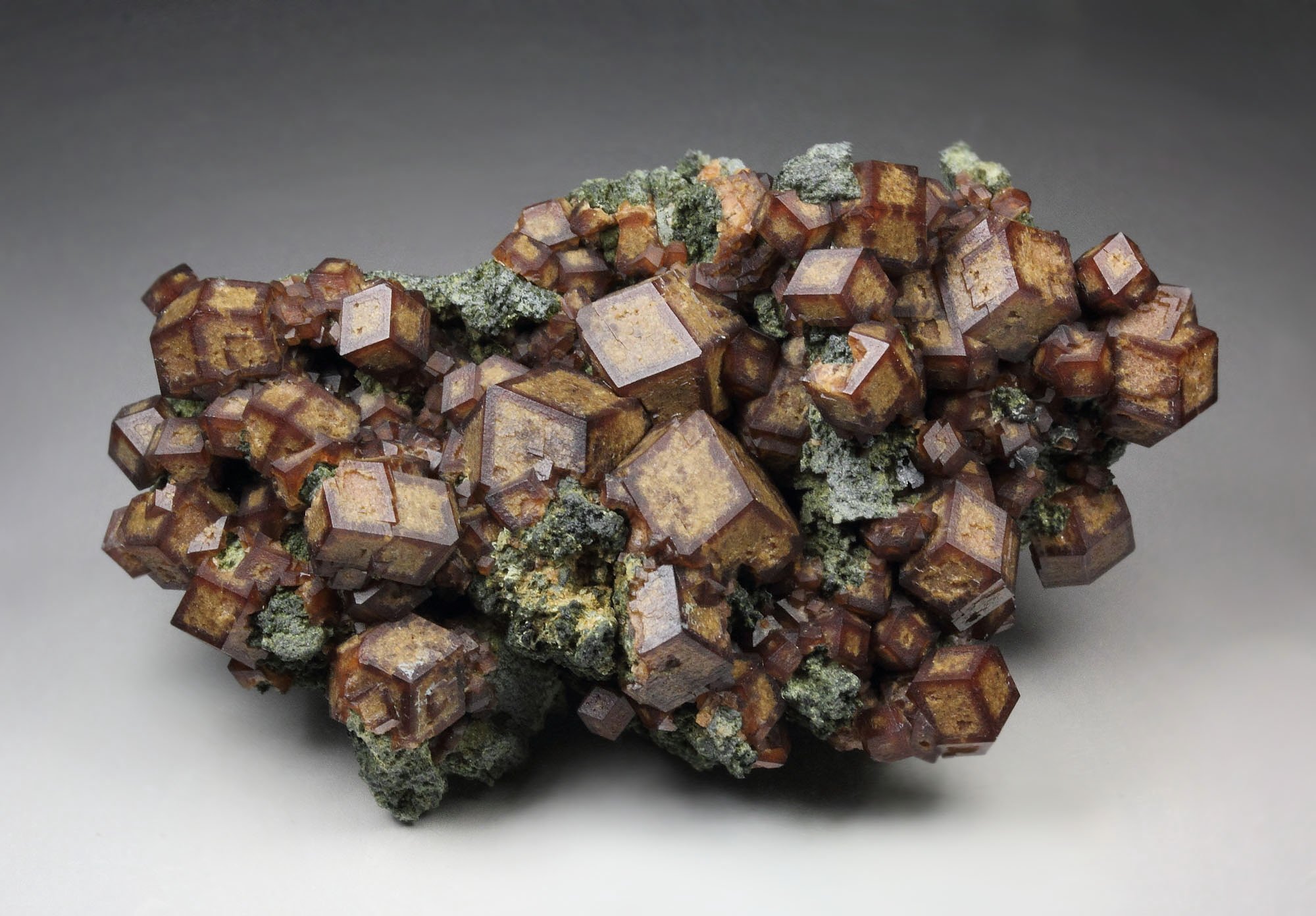 GARNET var. ANDRADITE, HEDENBERGITE