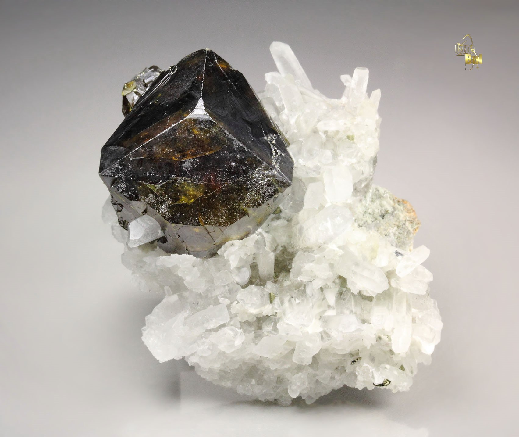 gemmy SPHALERITE var. CLEIOPHANE, QUARTZ