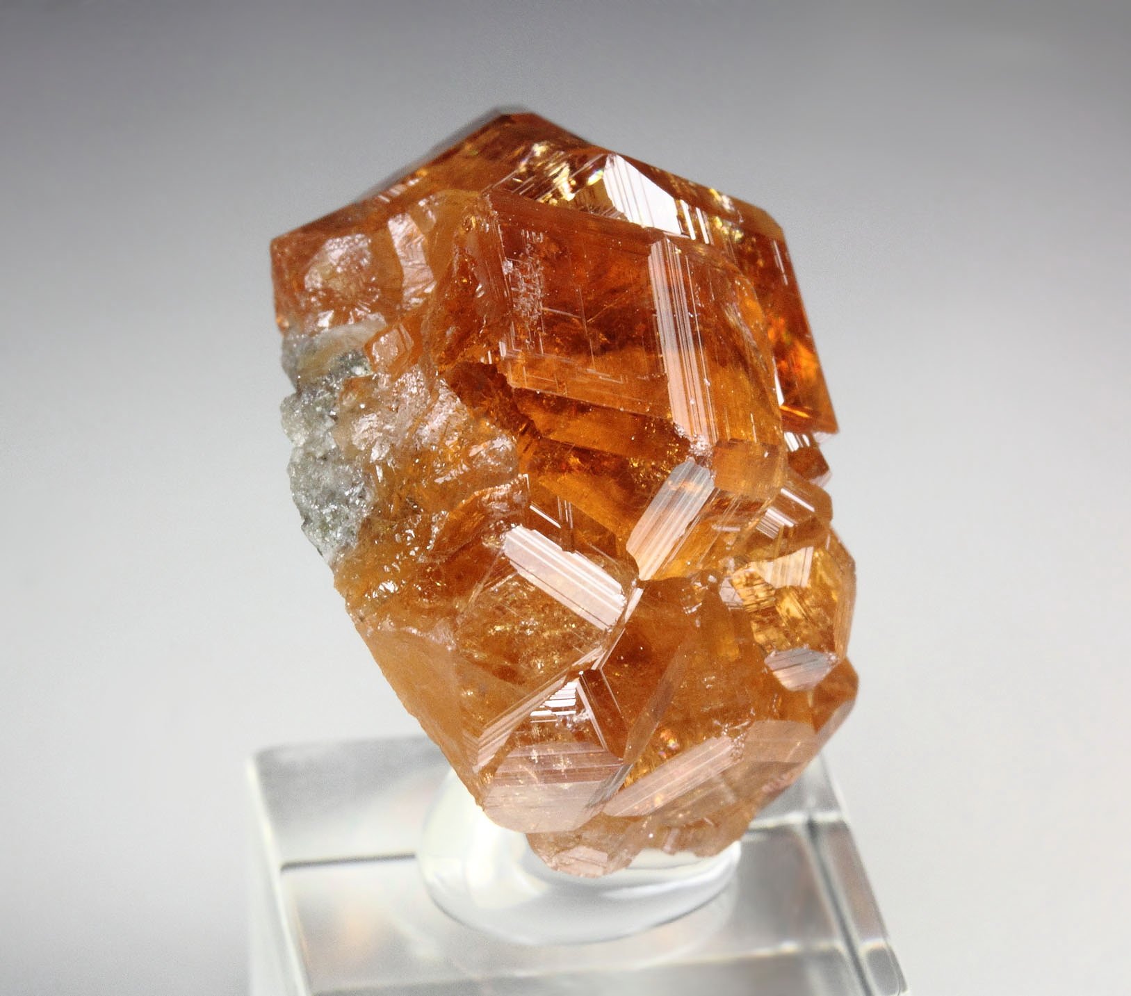 gem GARNET var. GROSSULAR