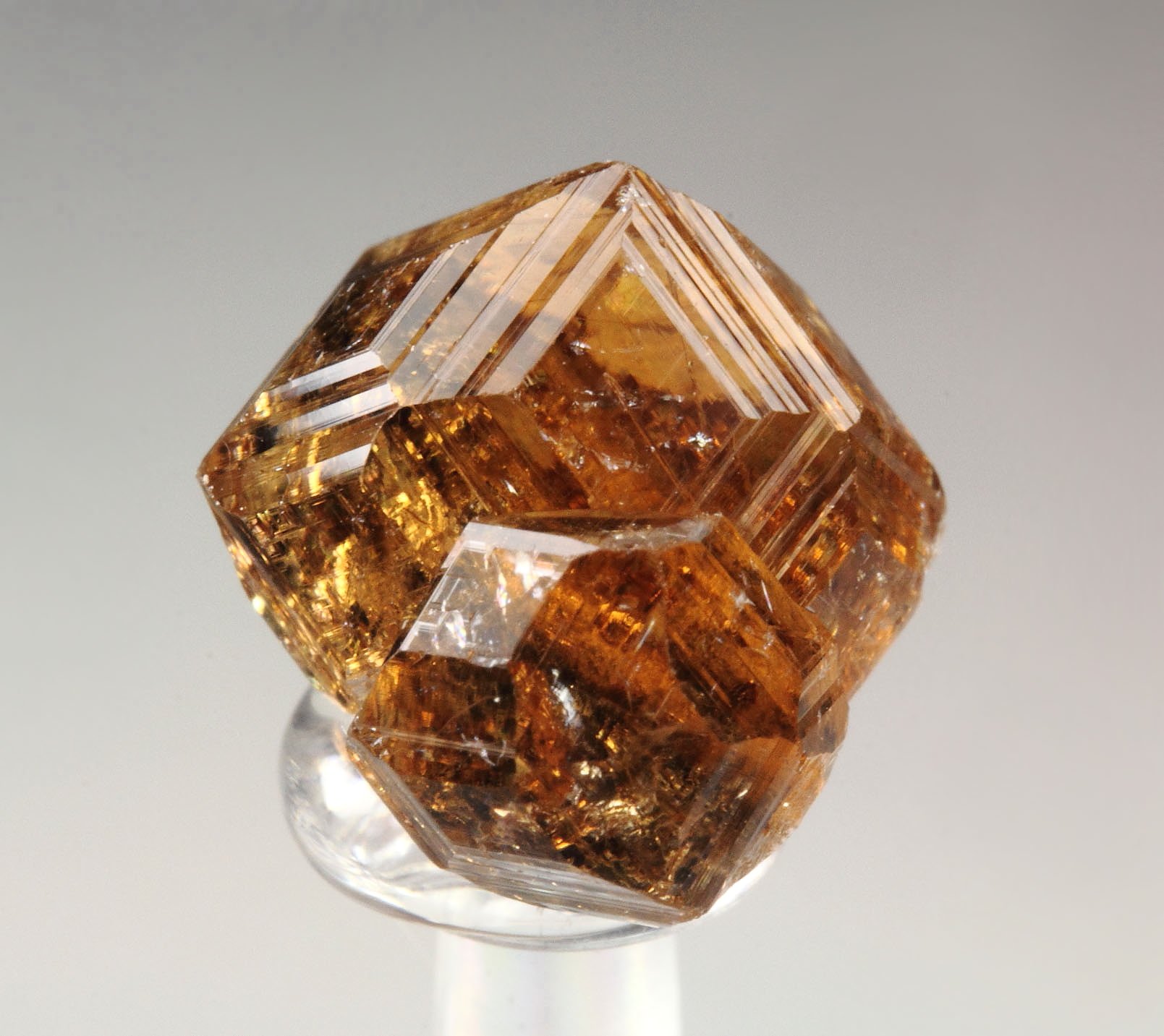 gem GARNET var. GROSSULAR