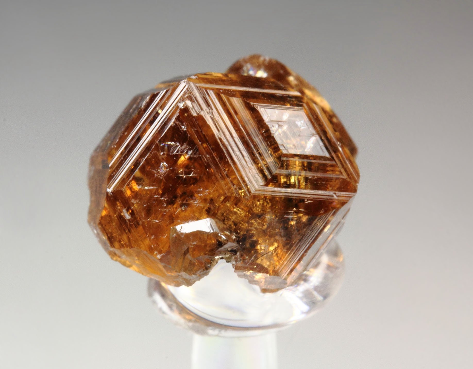 gem GARNET var. GROSSULAR