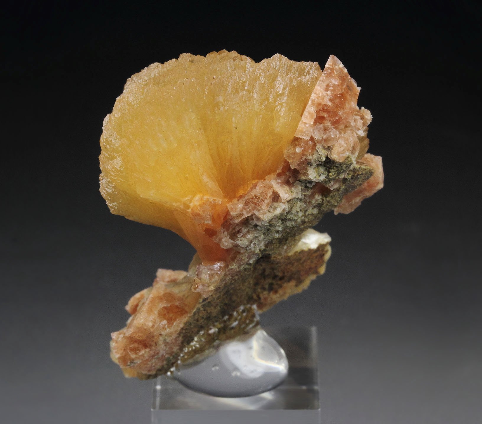 STILBITE, CHABAZITE