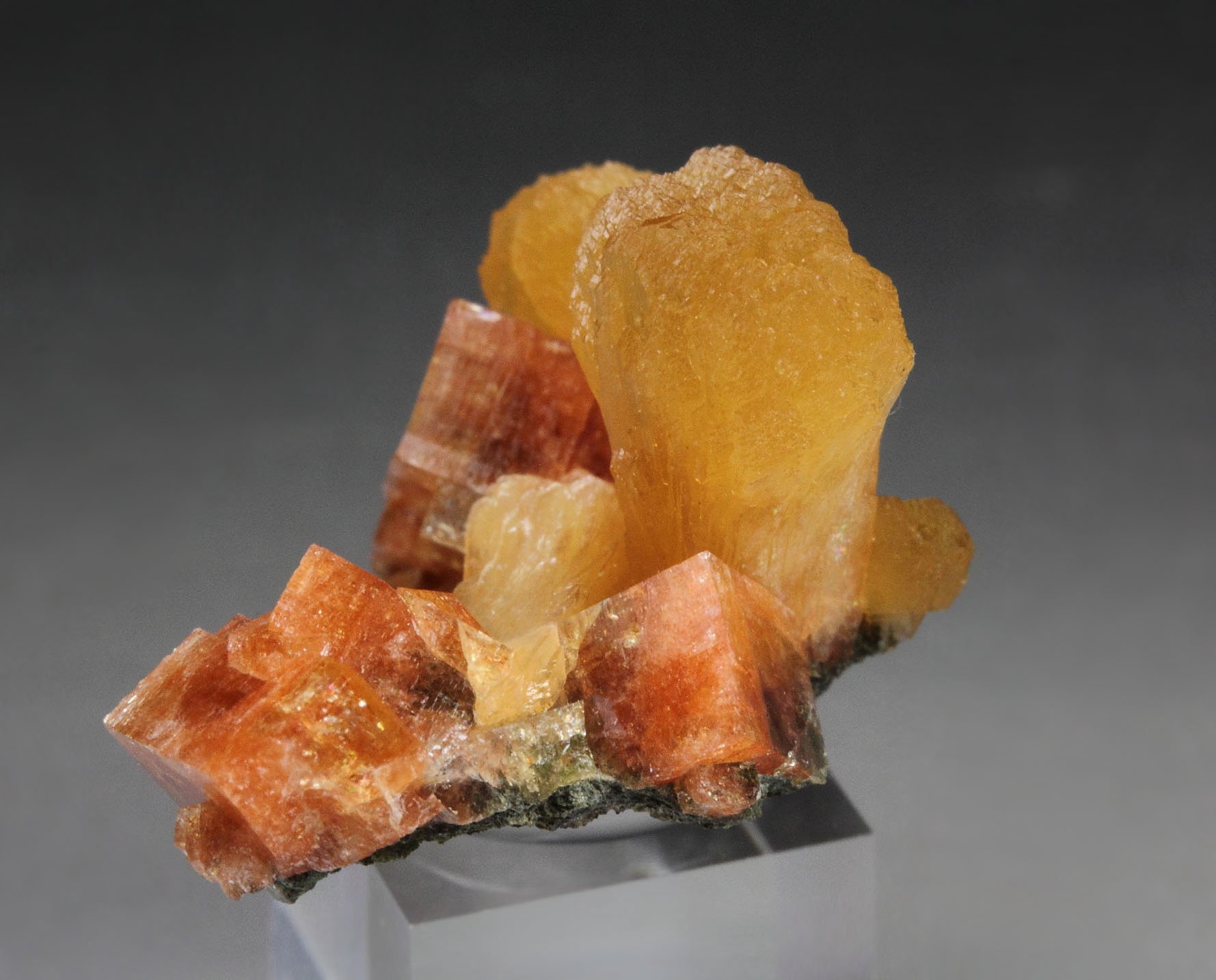 STILBITE, CHABAZITE