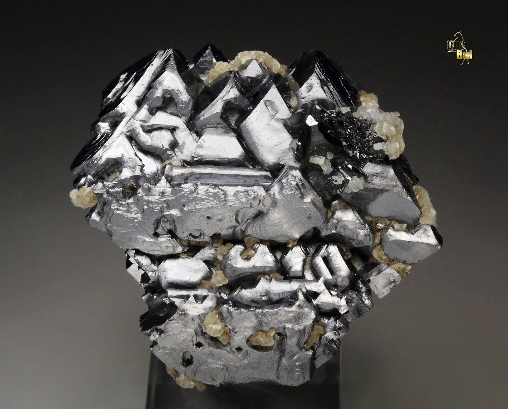 GALENA - SPINEL LAW TWIN, SPHALERITE, CALCITE