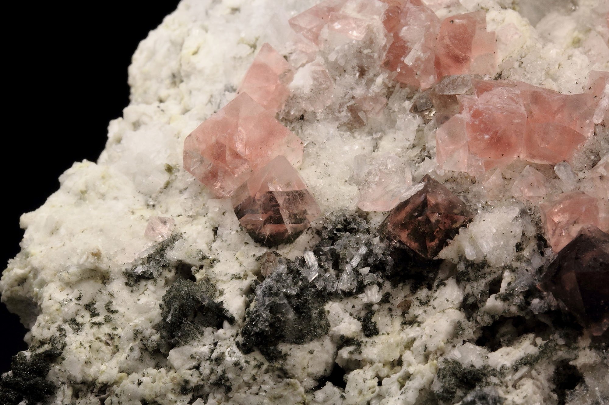 new find - pink FLUORITE, QUARTZ var. SMOKY