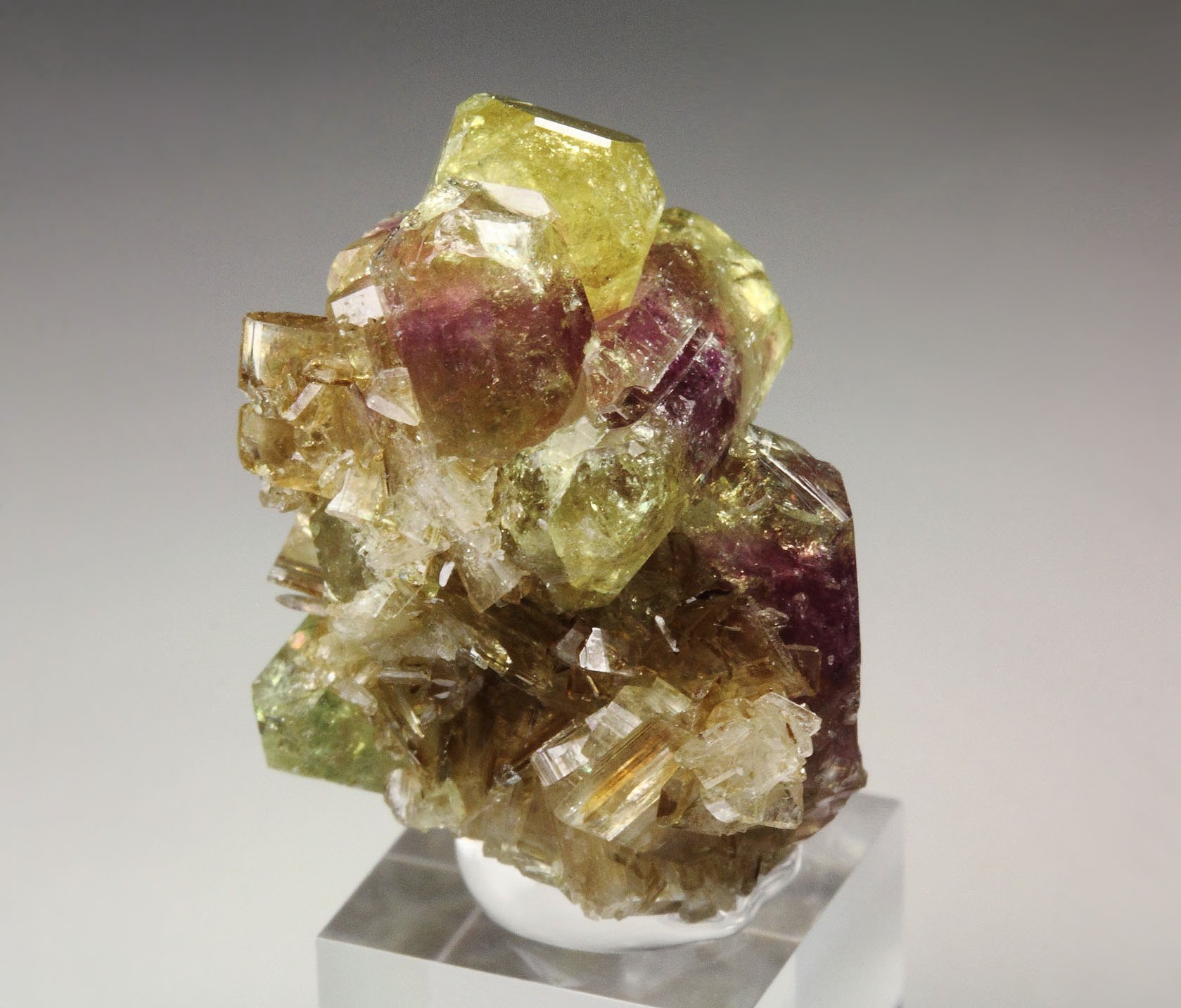 gem bi-terminated VESUVIANITE bi-color, DIOPSIDE