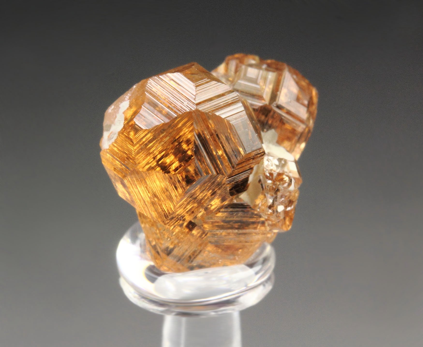 gem GARNET var. GROSSULAR