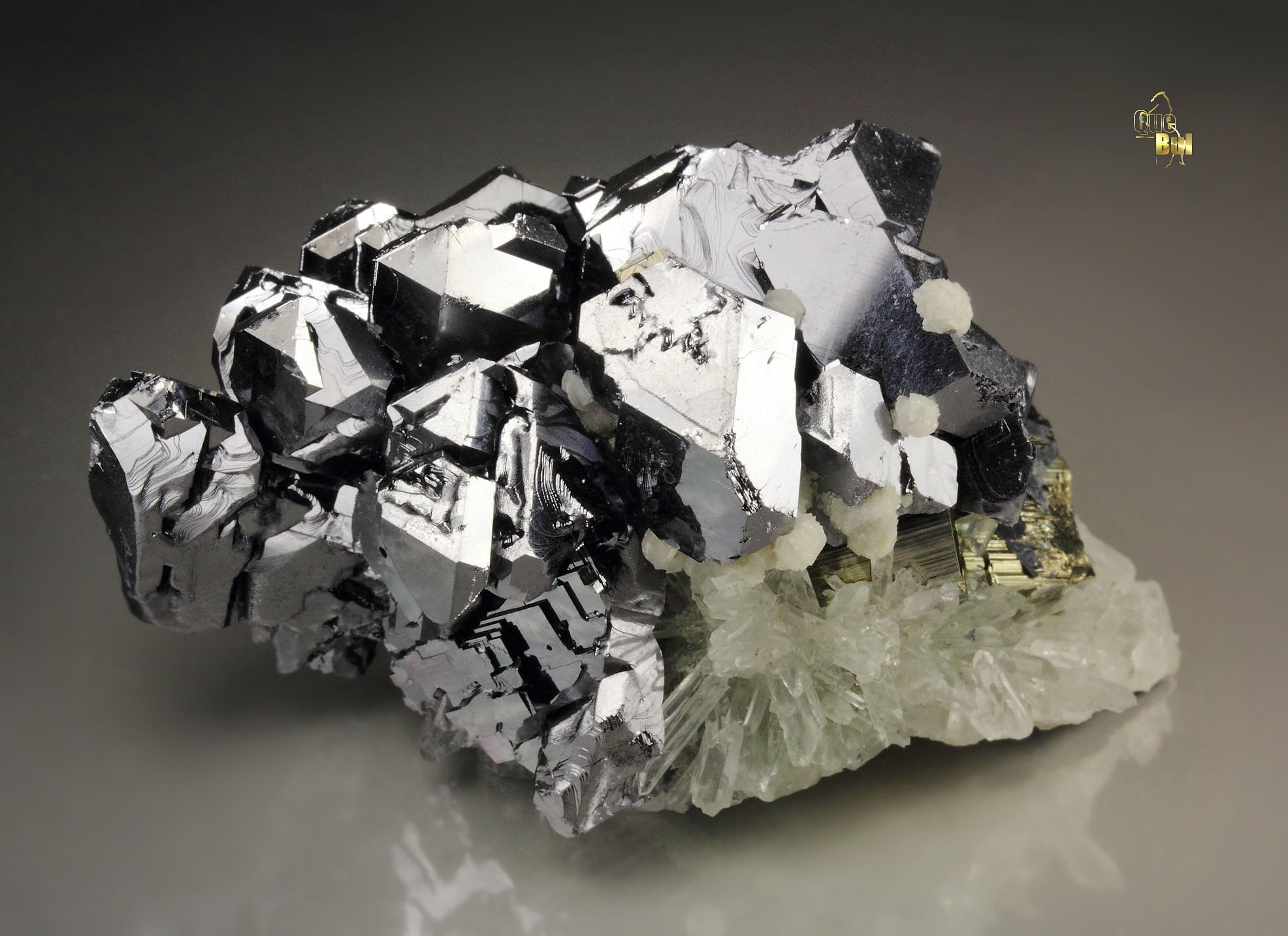 twinned GALENA, QUARTZ, CALCITE, PYRITE