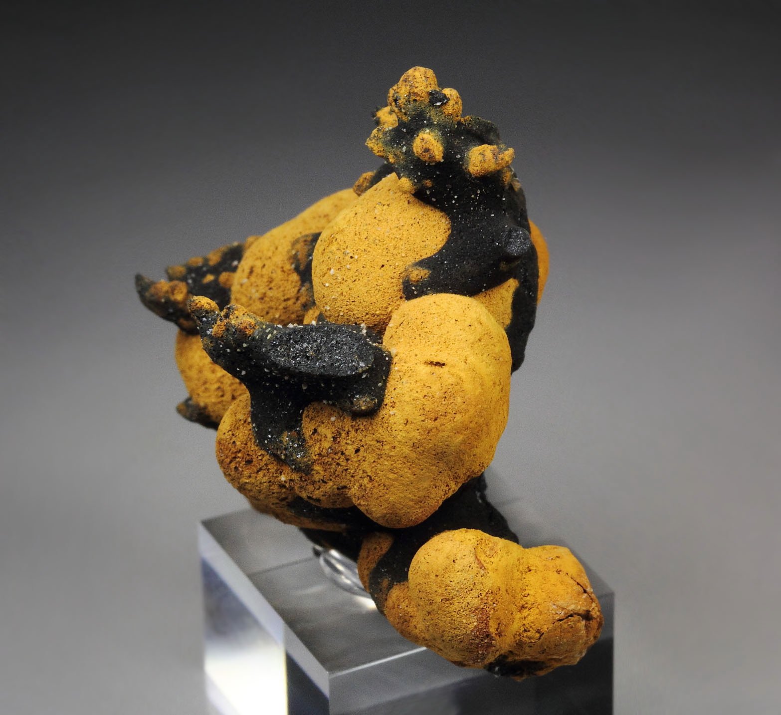 new find - ROMANECHITE, GOETHITE