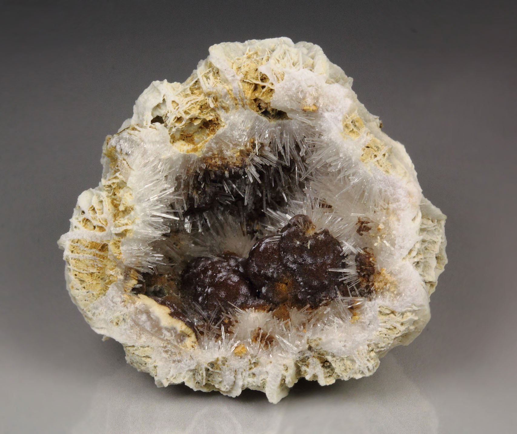 KUTNOHORITE, ARAGONITE