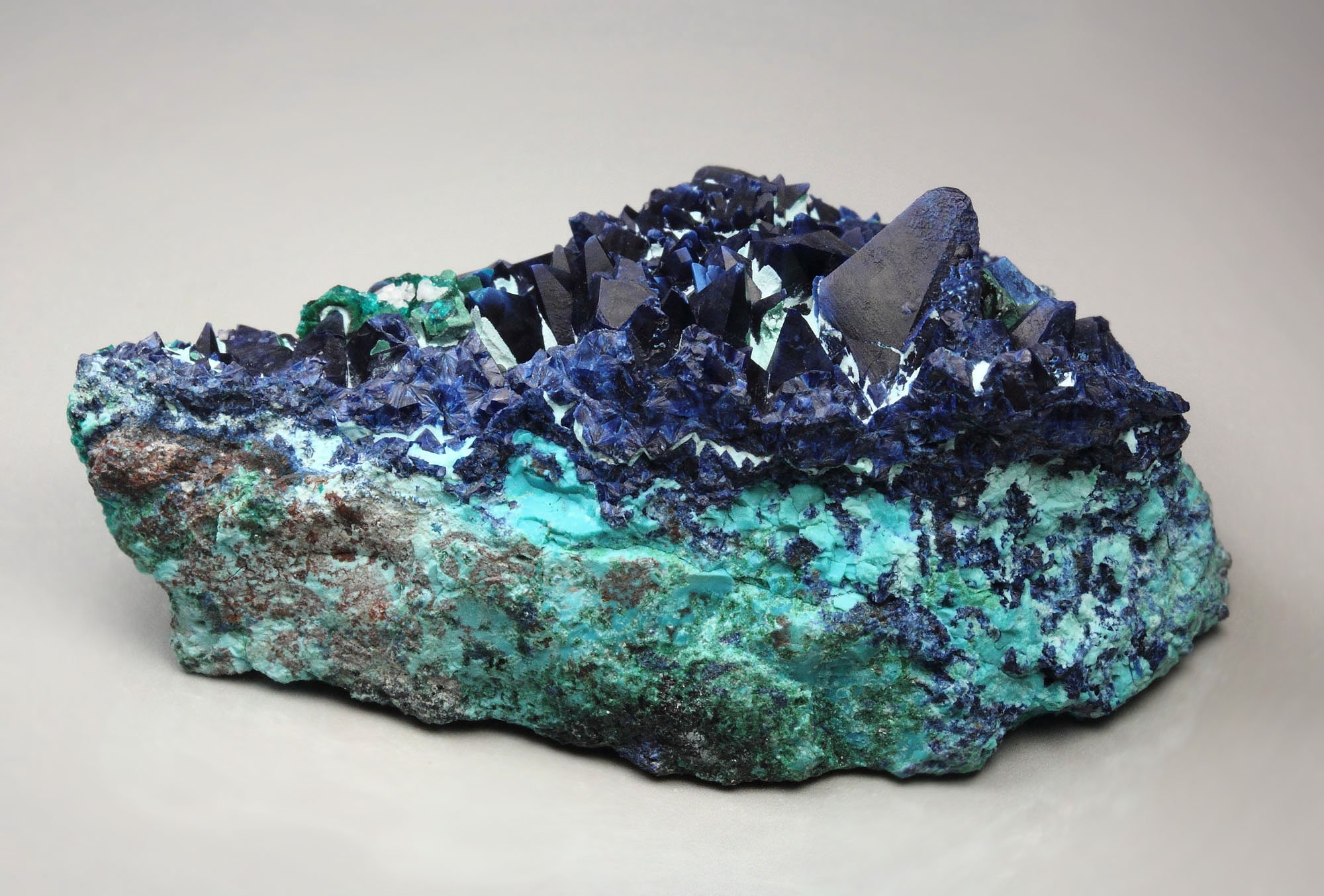 SHATTUCKITE pseudomorph after DIOPTASE after CALCITE, DIOPTASE, CHRYSOCOLLA