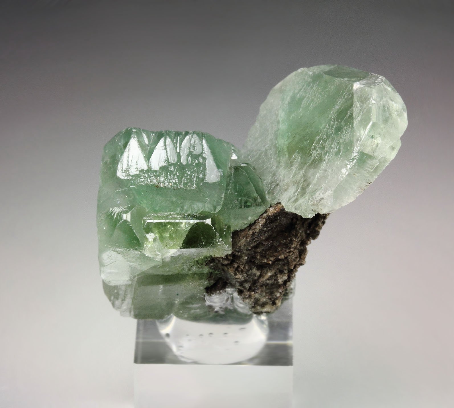 BARYTE with MALACHITE inclusions